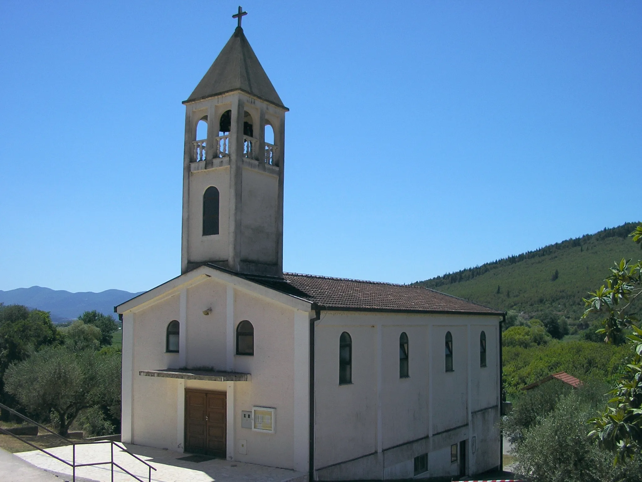 Photo showing: St. John the Baptist's church in Prud near Metković