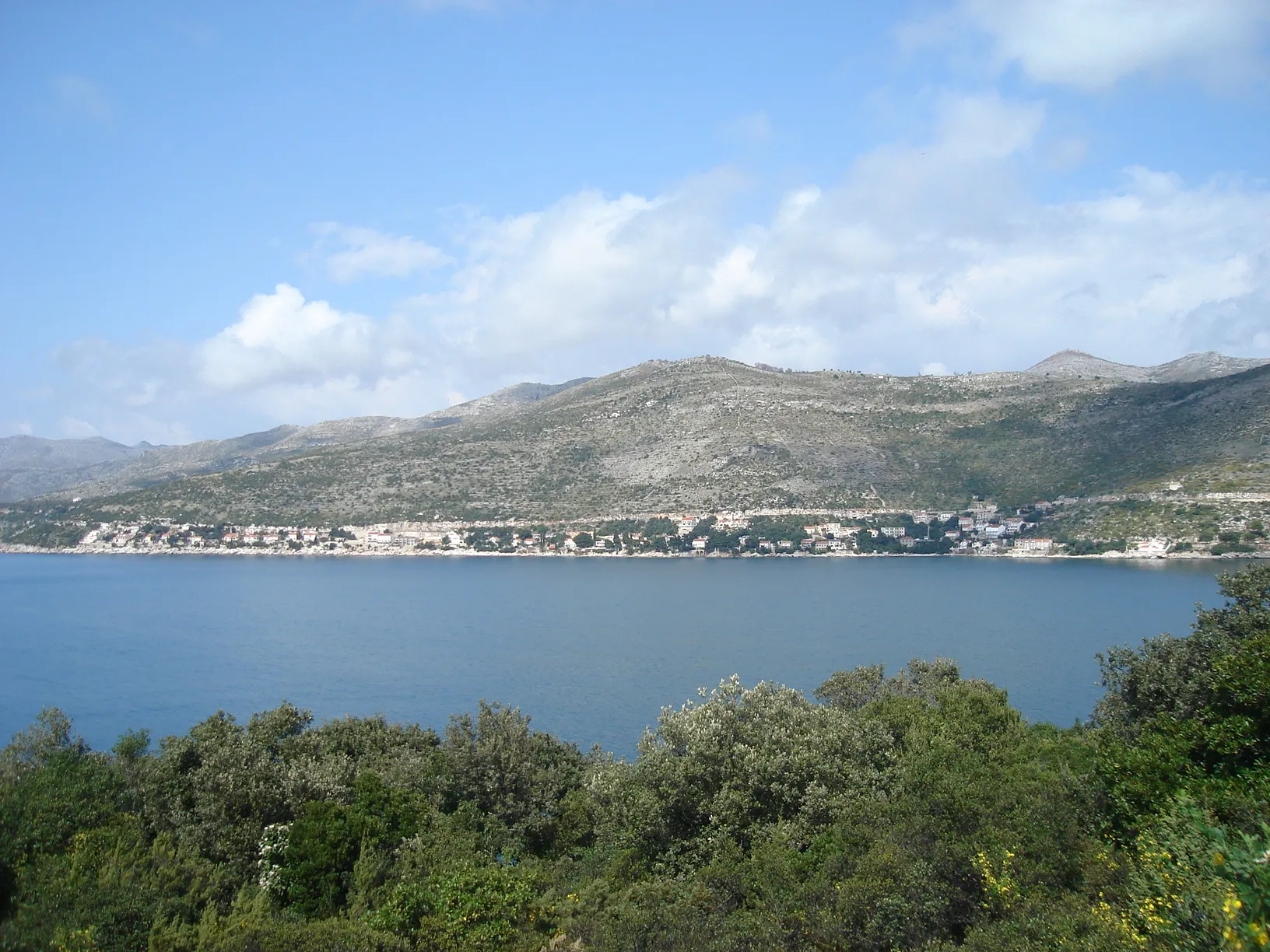 Photo showing: Village Lozica on the Adriatic coast near Dubrovnik