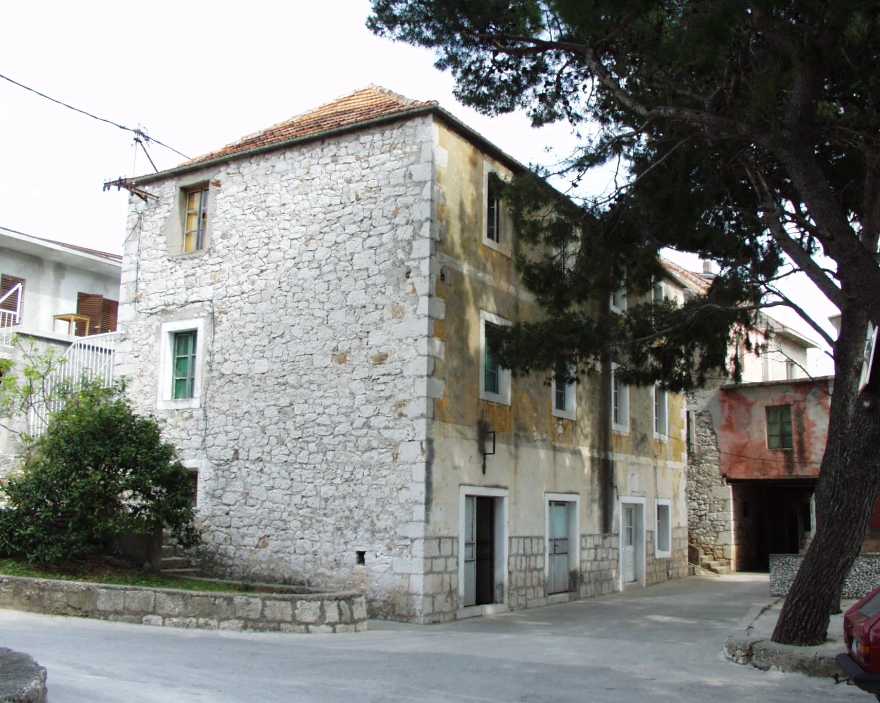 Photo showing: Mala Duba Apartments, Ubytování +385 98 98 444 55 - http://www.maladuba.tk - Mala Duba 37, Živogošće 21329, Igrane, Croatia