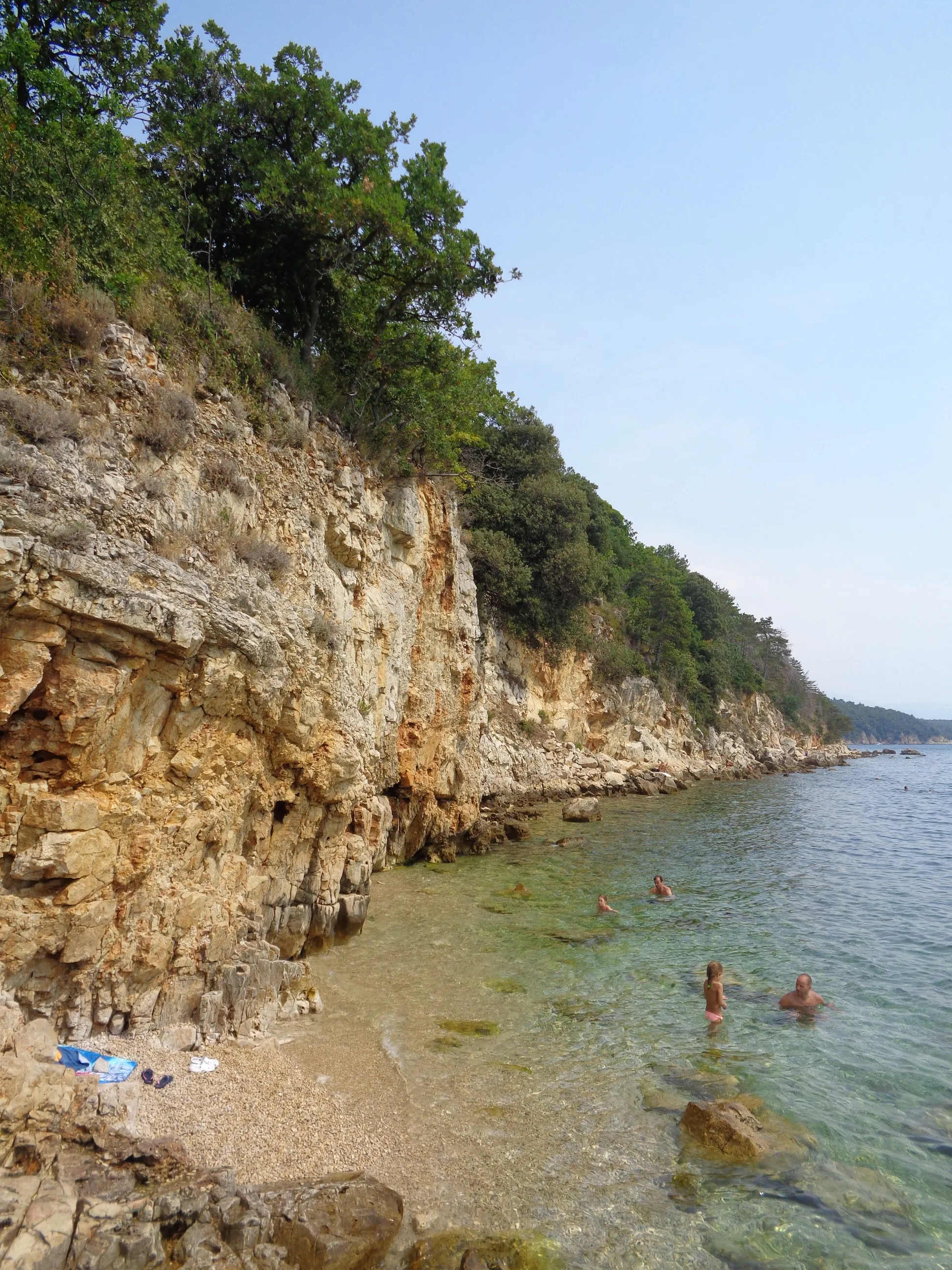 Photo showing: Selce, Primorje-Gorski Kotar County, Croatia - hidden beach in eastern Selce