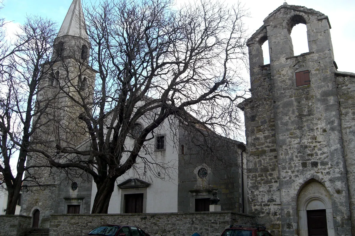 Photo showing: Church in Roč, Istria, Croatia
