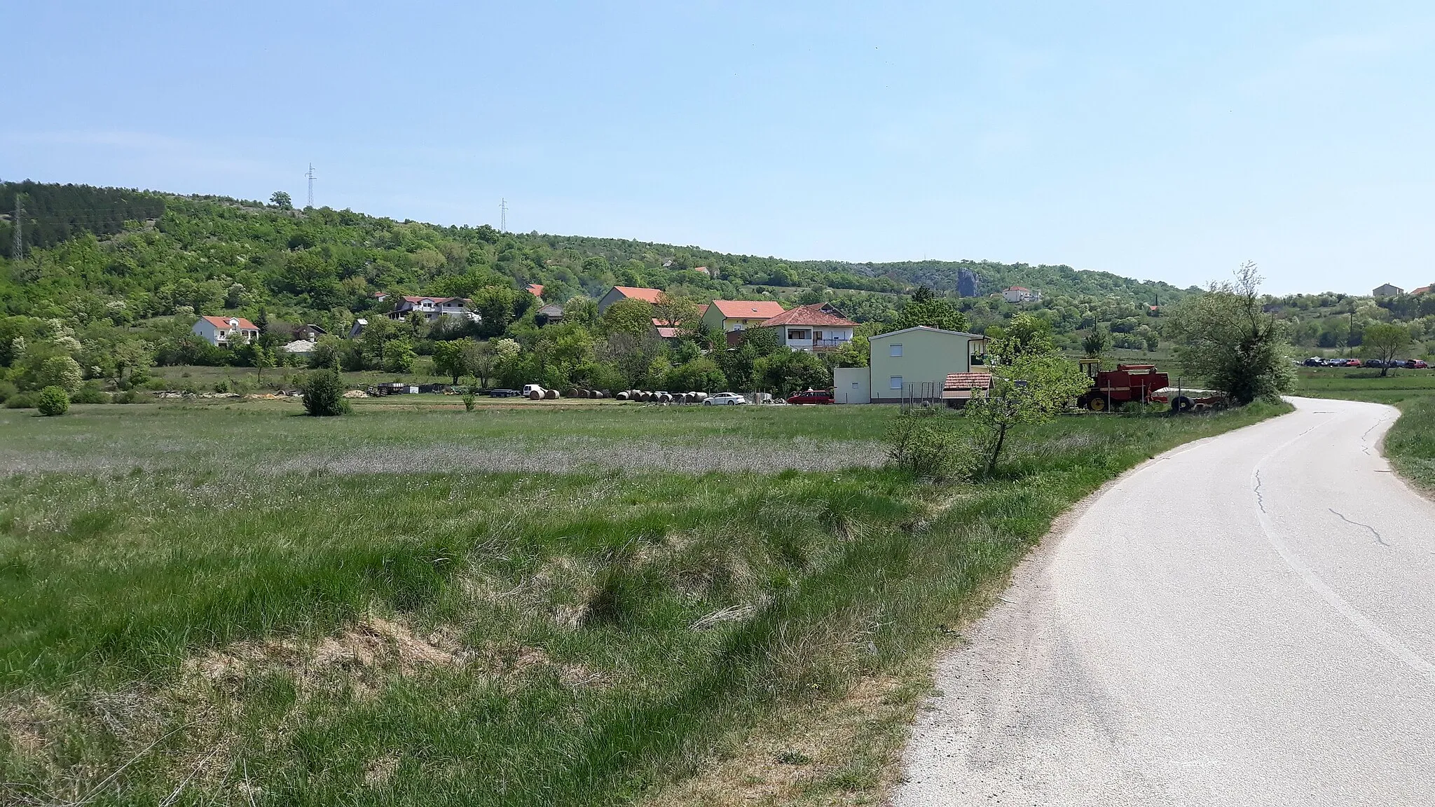 Photo showing: Rumin village, municipaliy of Hrvace, Croatia