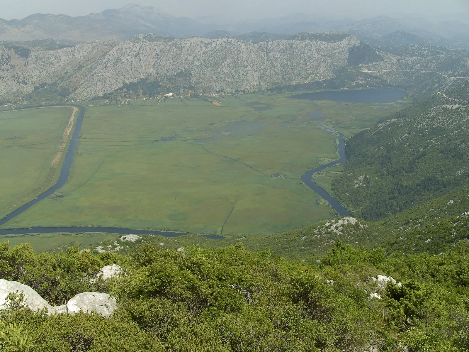 Photo showing: Kuti lake, Neretva River delta in southern Croatia