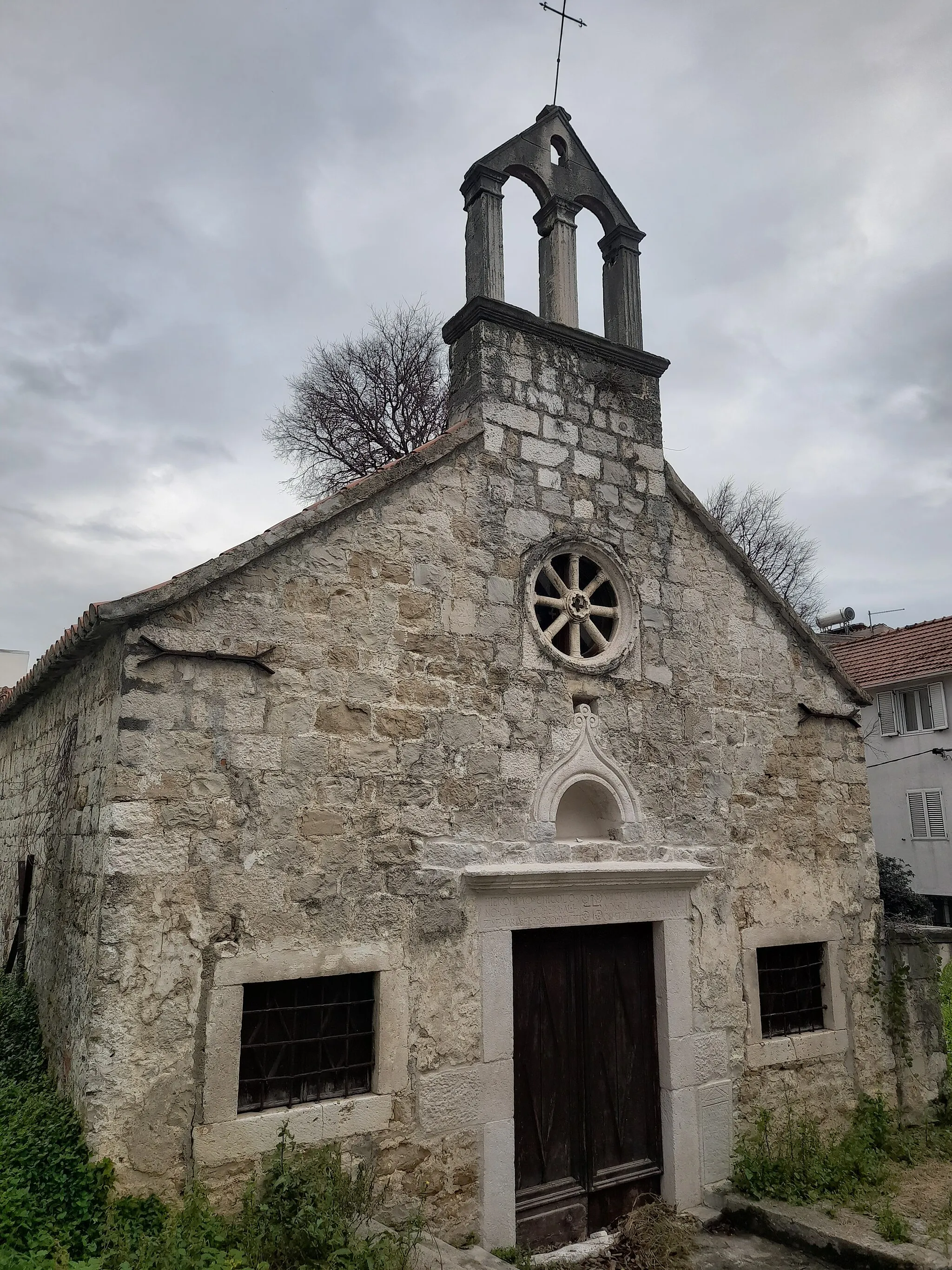 Photo showing: Crkva Uznesenja BDM u Kaštel Lukšiću