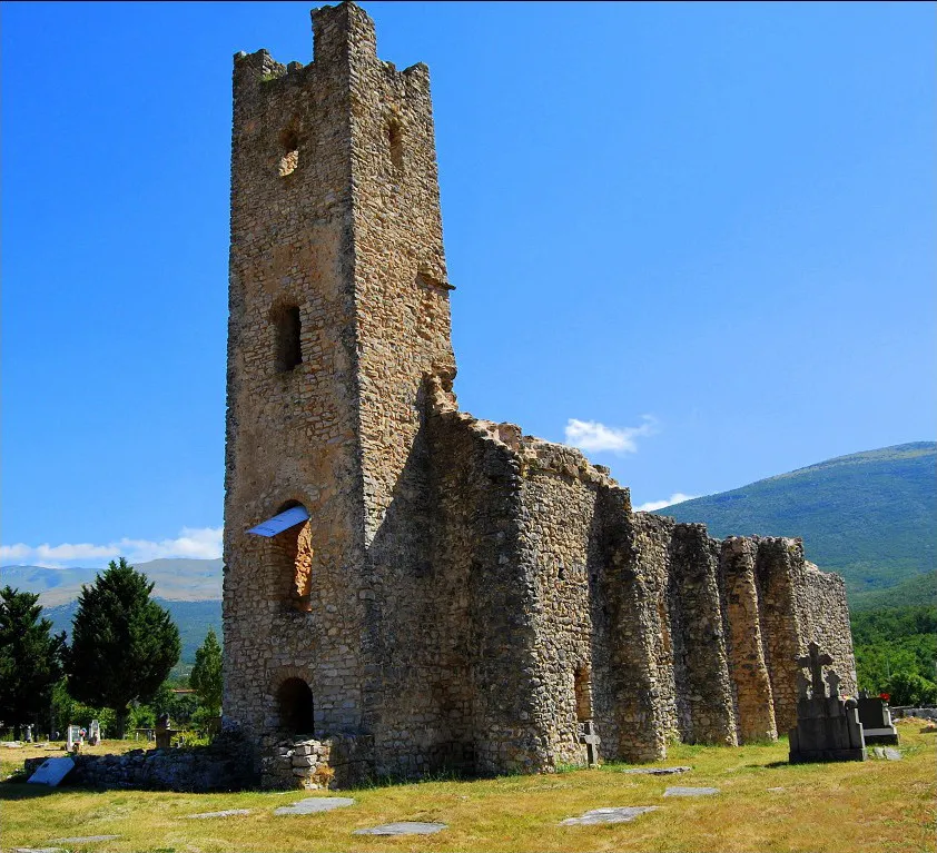 Photo showing: Pre-Romanic Holy Salation church at the source of river Cetina