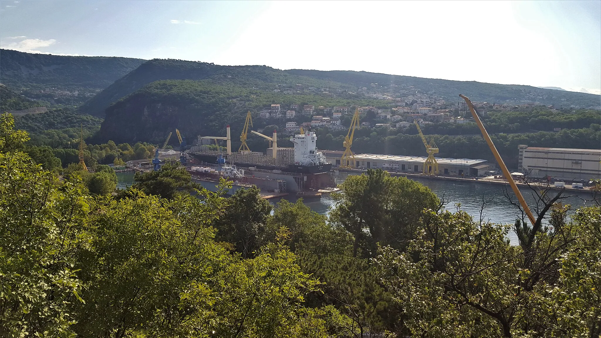 Photo showing: Rijeka, Martinšćica, Hafen