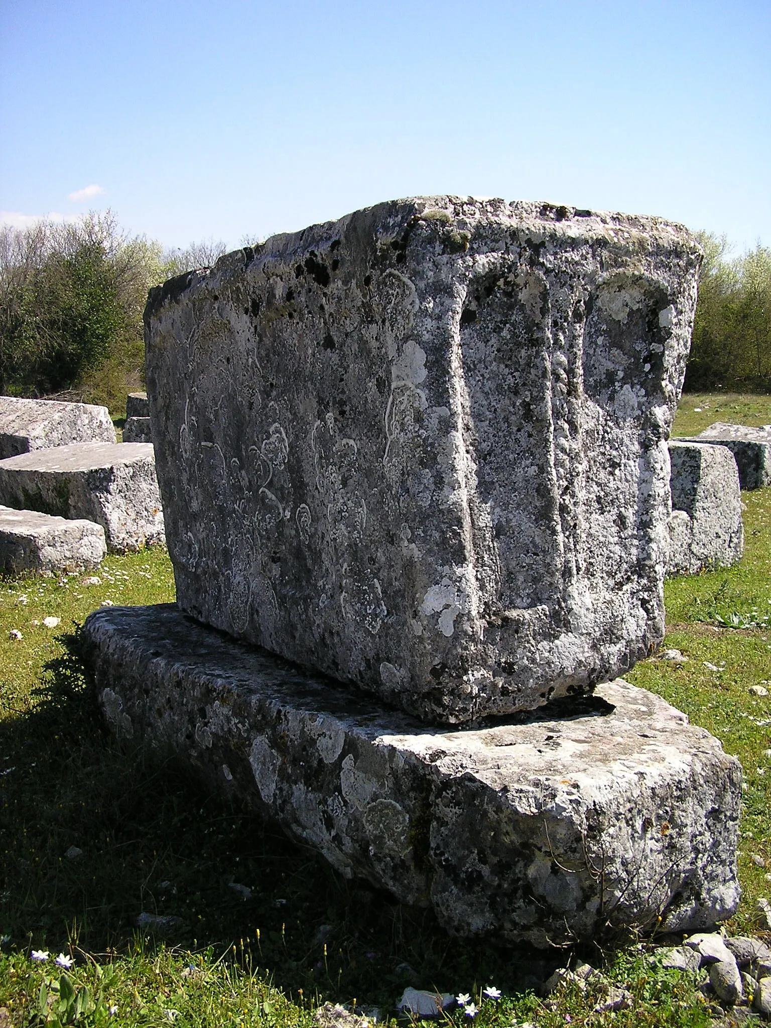 Photo showing: Toplica (Lokva) necropolis near Vinine