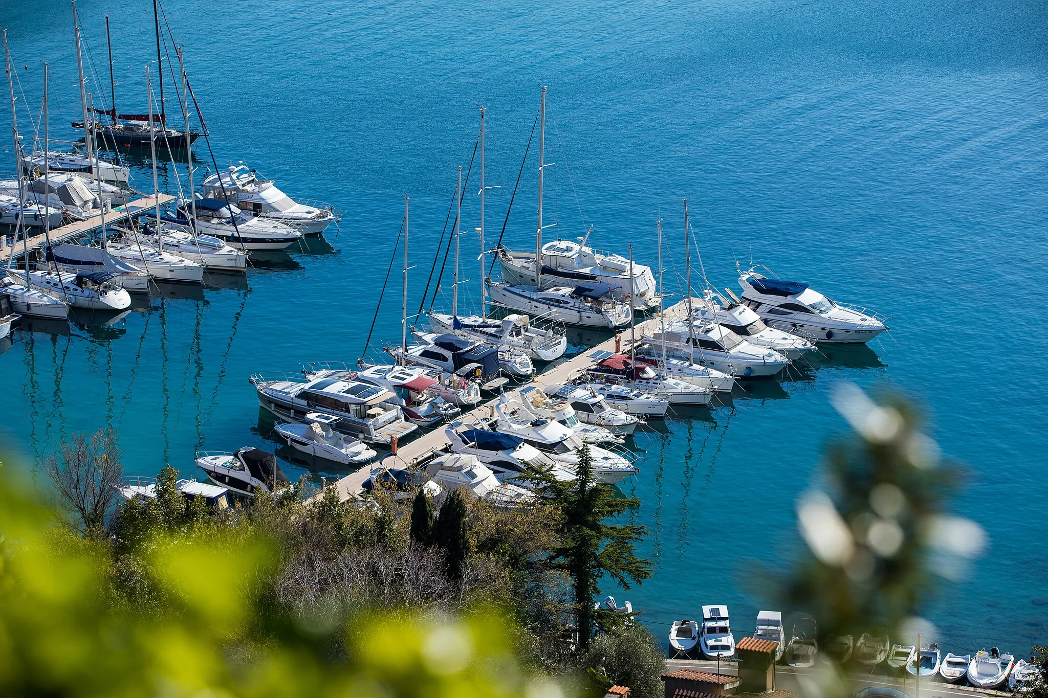 Photo showing: Marina with yachts