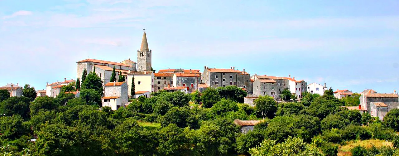 Photo showing: Panorama di Valle d'Istria.