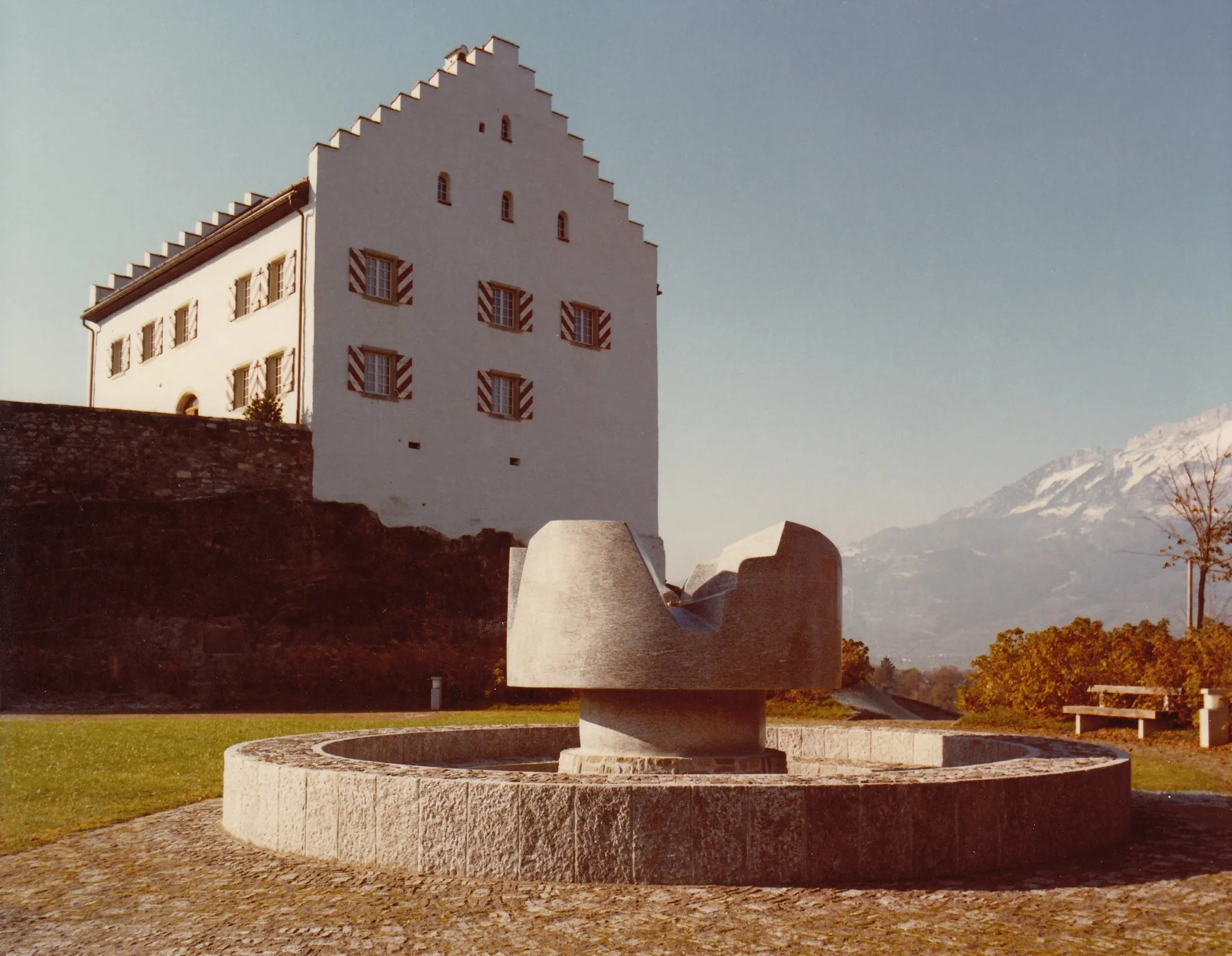 Photo showing: This is a photo of cultural heritage monument of Liechtenstein, number: