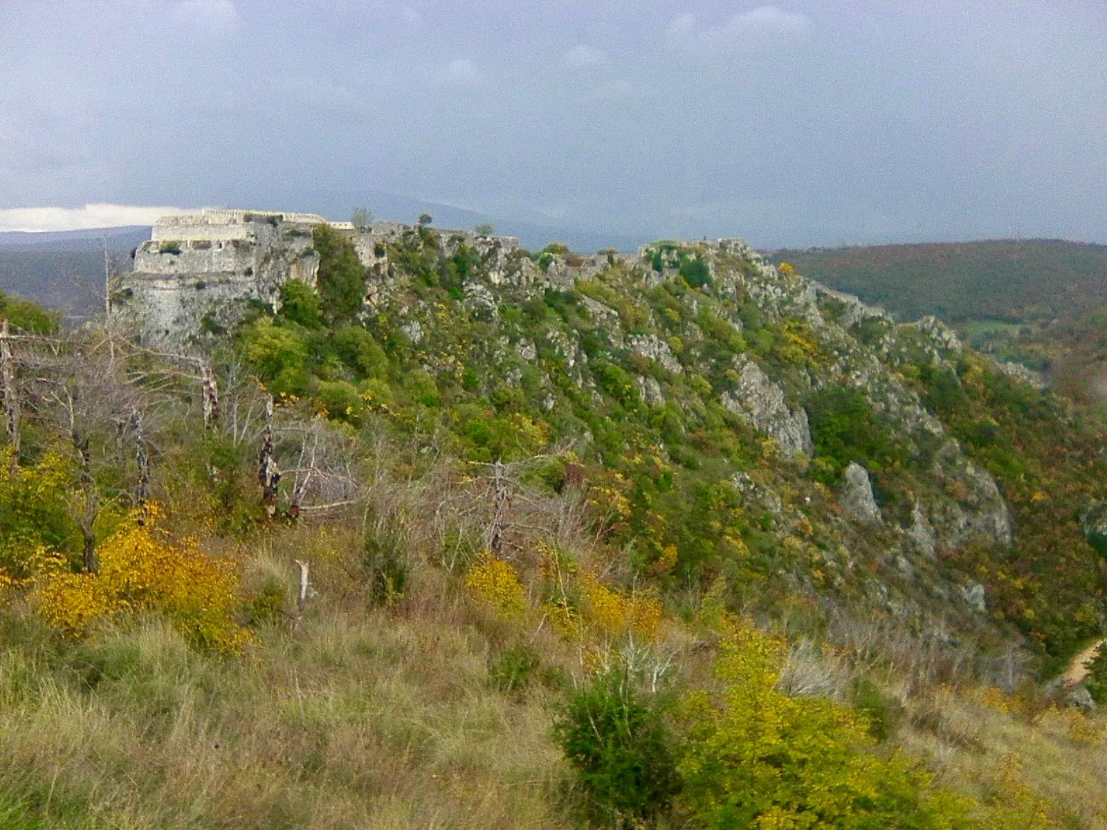 Photo showing: The fortress of Knin from Spas hill, in Croatia.