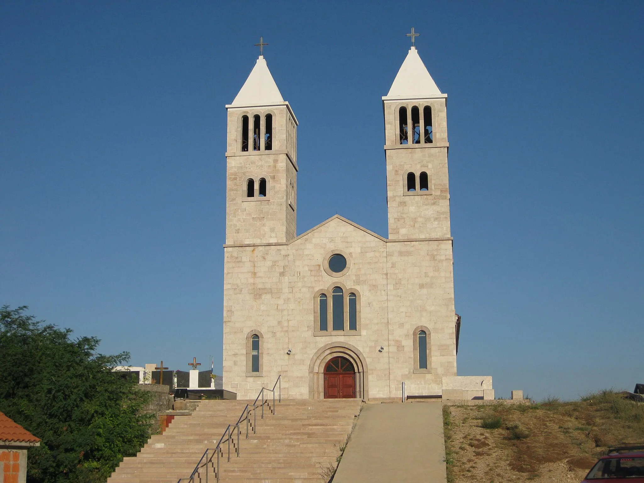 Photo showing: St. Michael church in Kijevo, front view