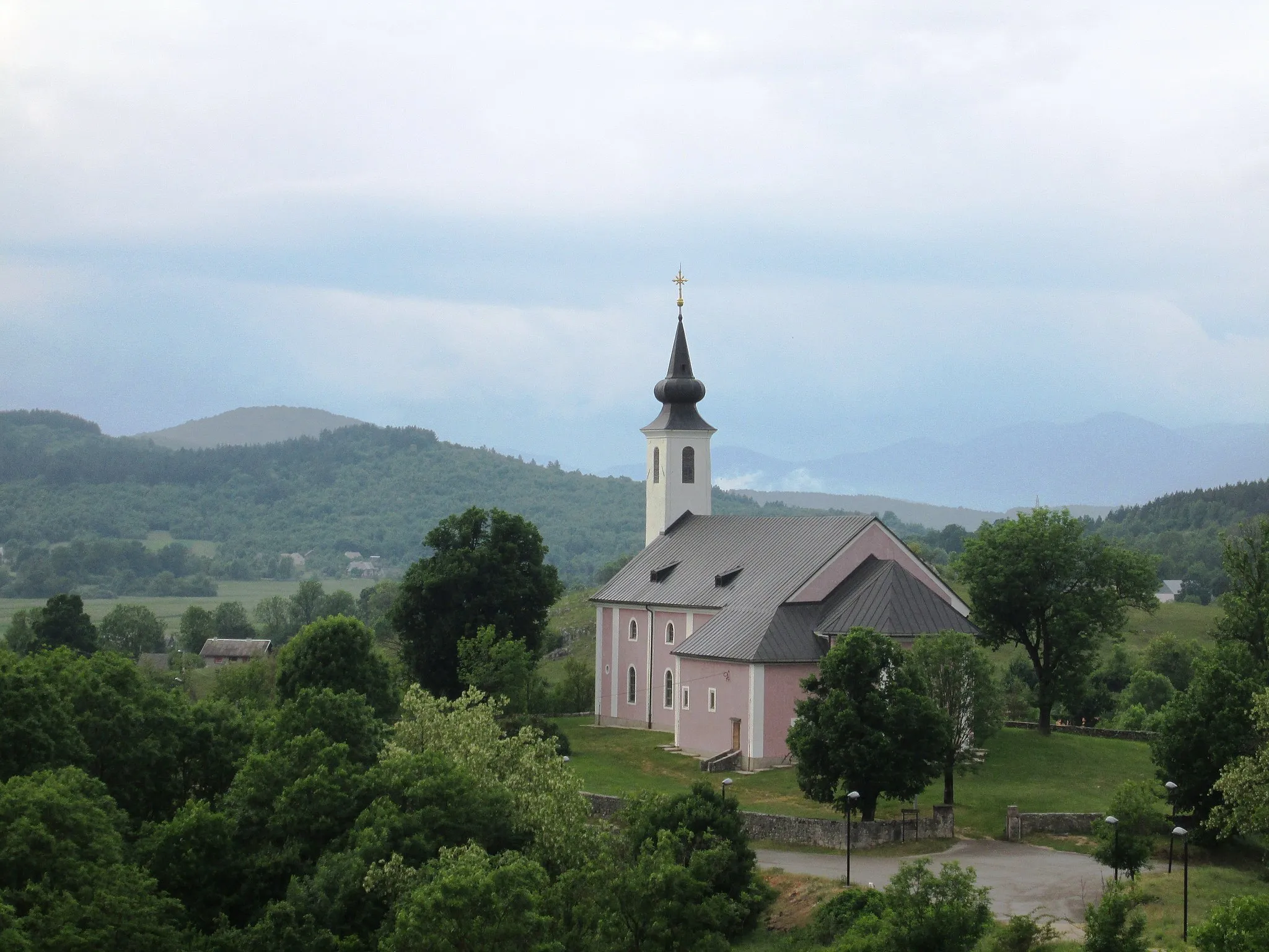 Photo showing: Church of Holy Cross, Perusic, Croatia