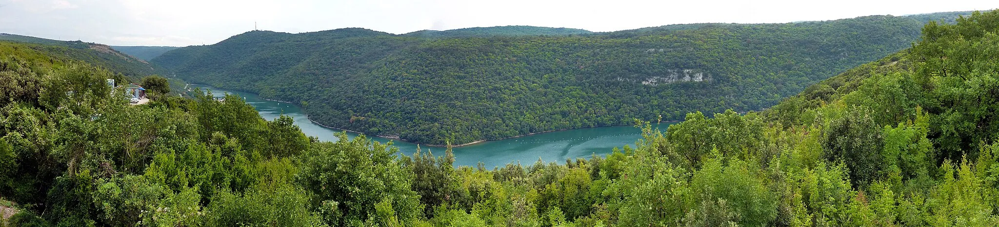 Photo showing: Panoramic view on the Lim canal and fjord as seen from an observation platform.