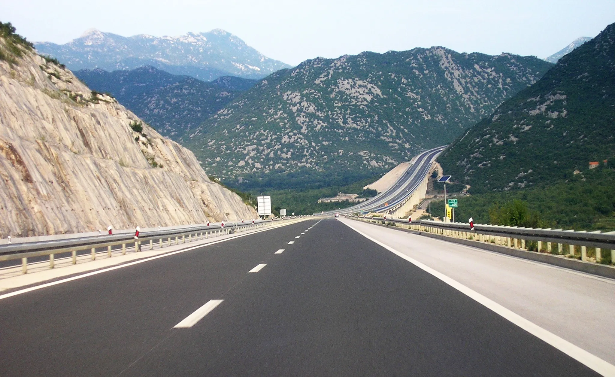 Photo showing: Kotezi viaduct on A1 highway in Croatia