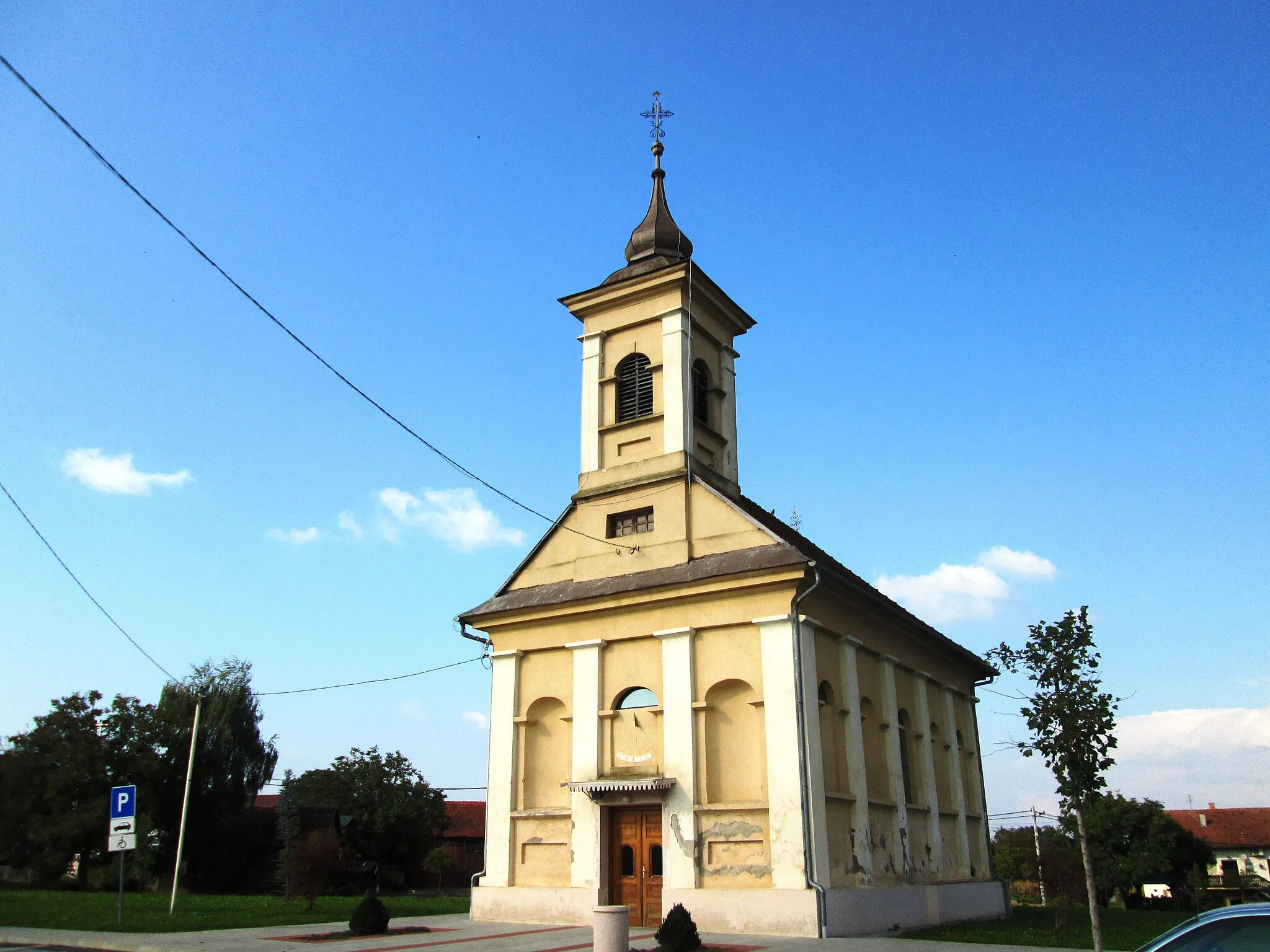 Photo showing: St. Vitus church in Predavac, Croatia.