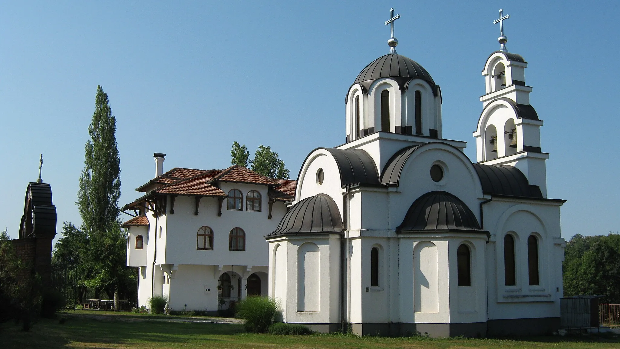 Photo showing: Манастир Доња Бишња код Дервенте, 2013. године. Фотографија је сопствено дјело.

Template:Za ostavu