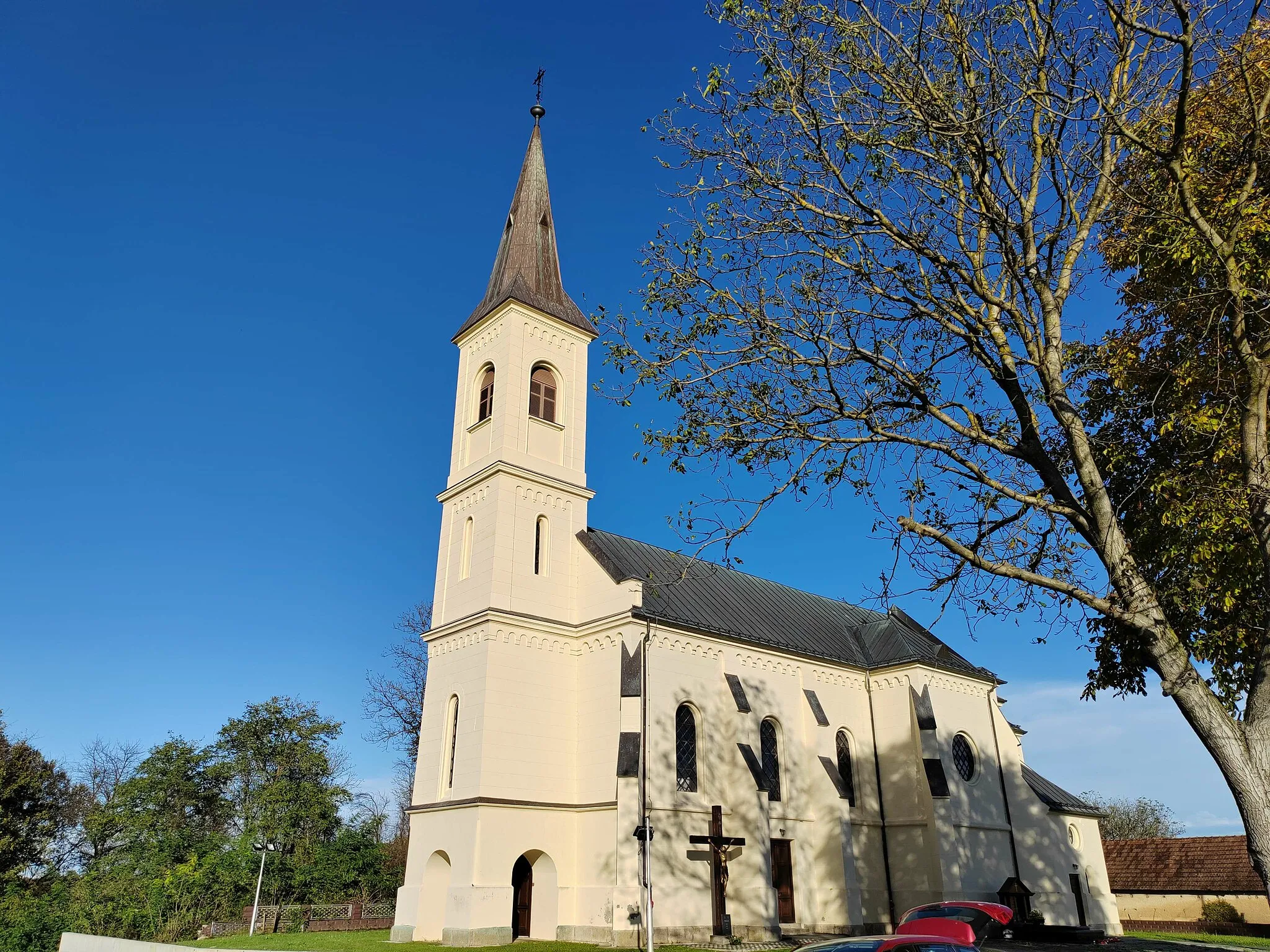 Photo showing: Crkva sv. Katarine u Nevincu u 2023. godini