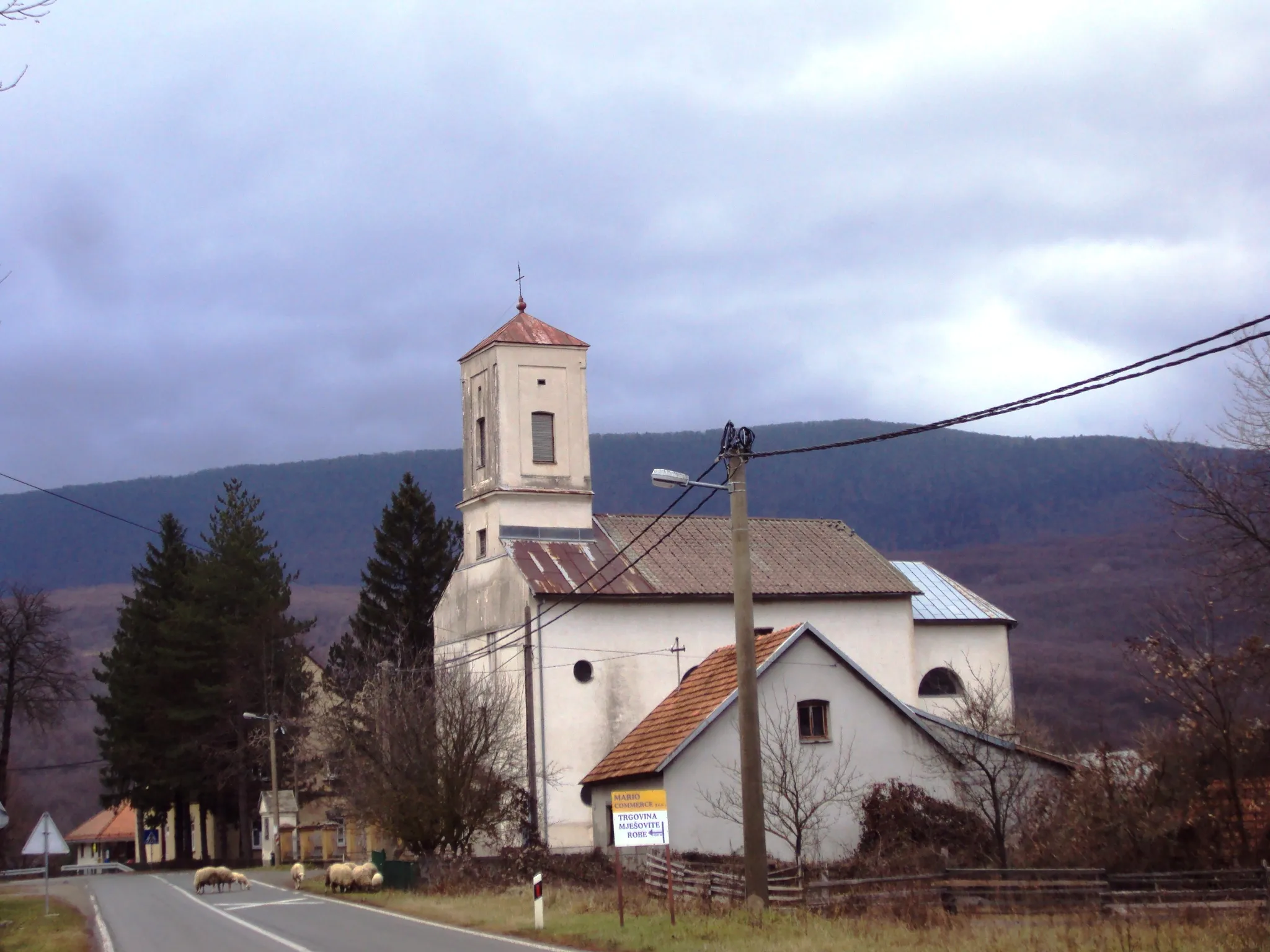 Photo showing: Church of st. George in Jezerane, Croatia