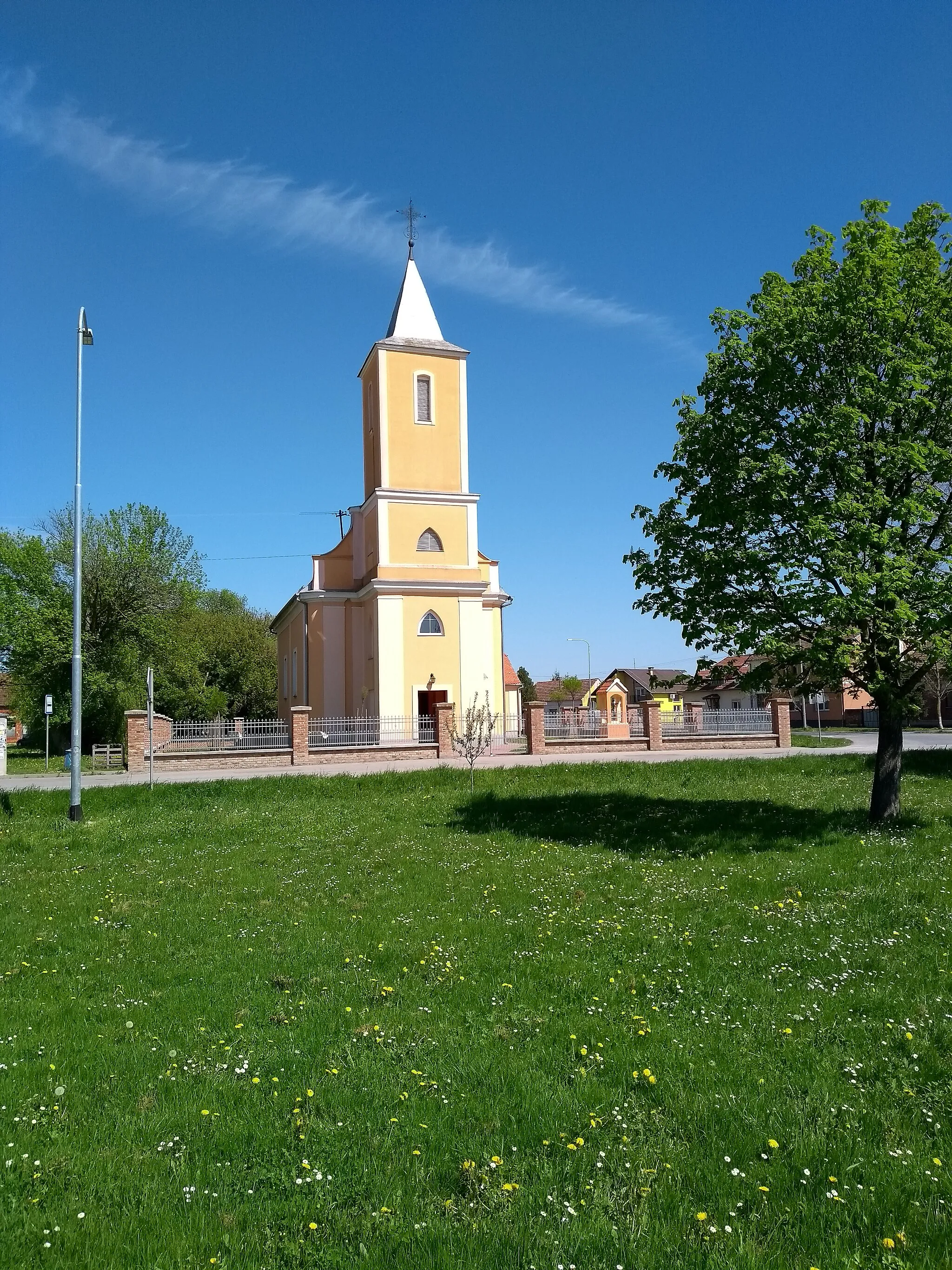 Photo showing: Crkva Svetog Nikole u Budrovcima