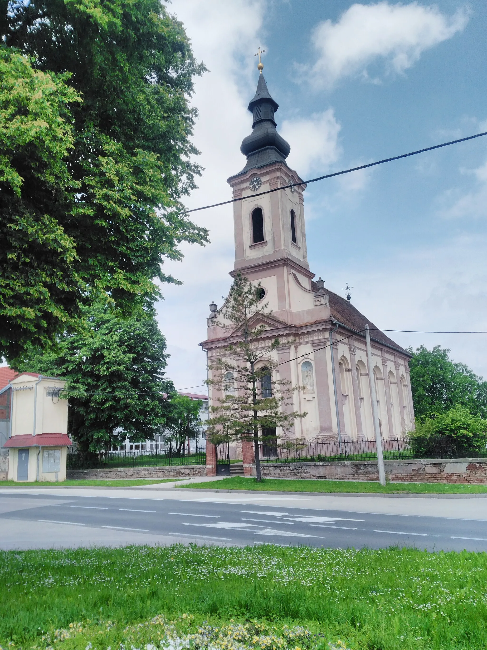 Photo showing: Saint Nicolas Serbian Orthodox Church in Mirkovci