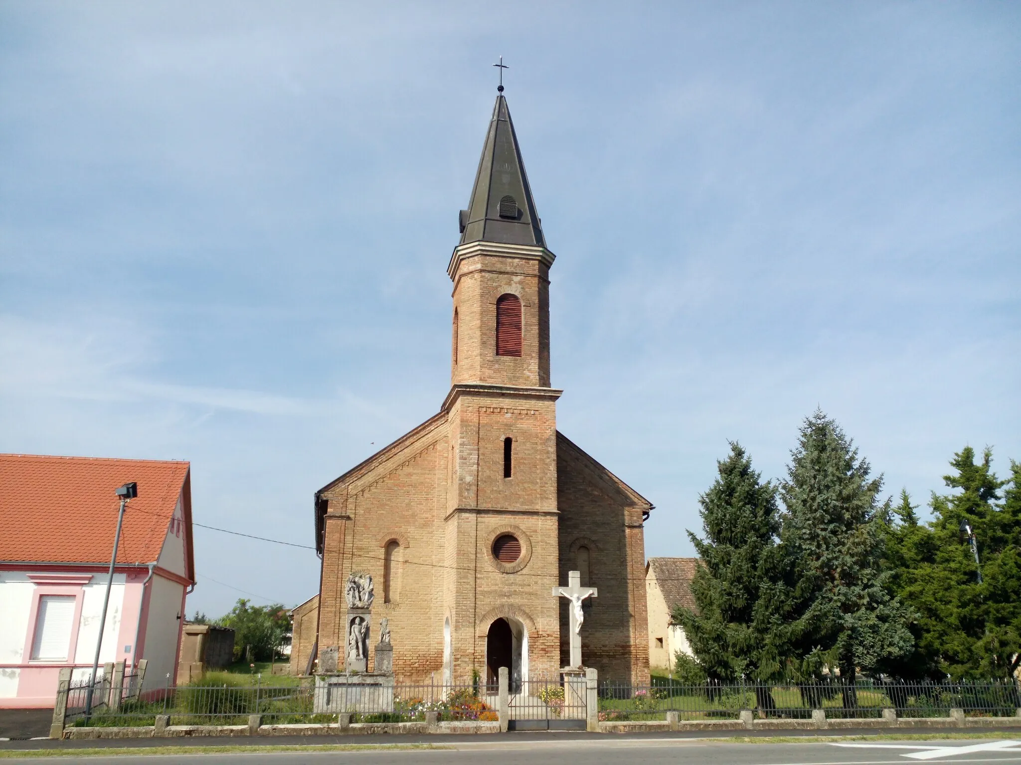 Photo showing: St. Martin's Church, Grabovac.