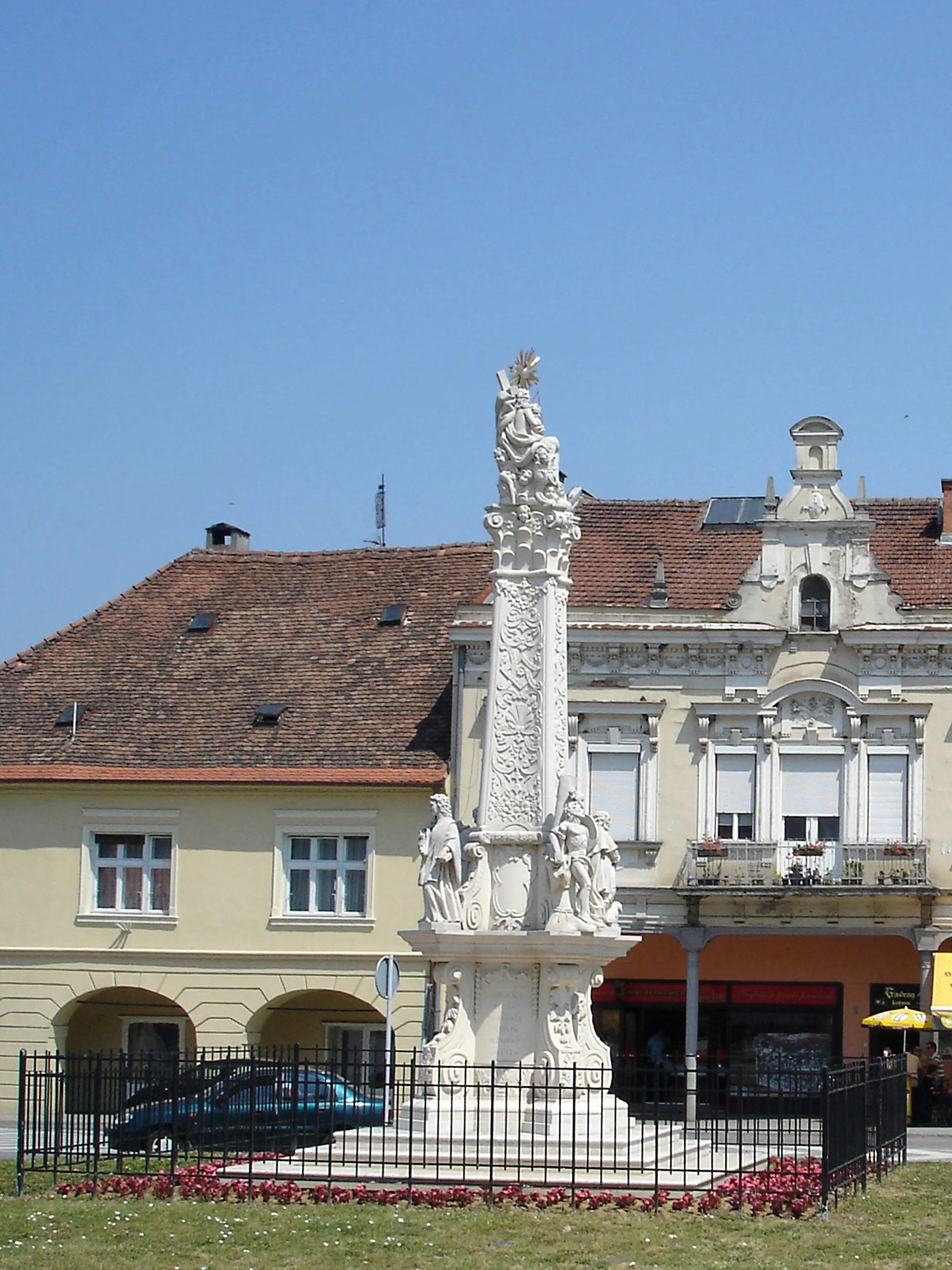 Photo showing: Plague pillar st Trinity in Požega