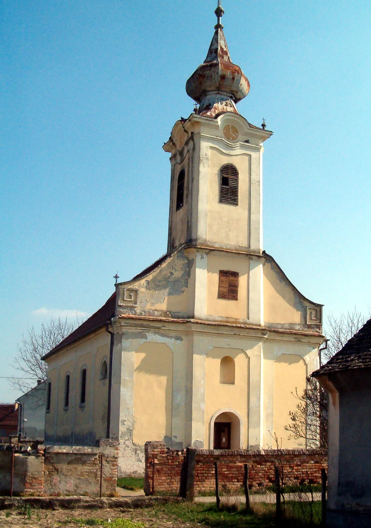 Photo showing: A kép a baranyabáni ortodox templomot ábrázolja nyugatról.