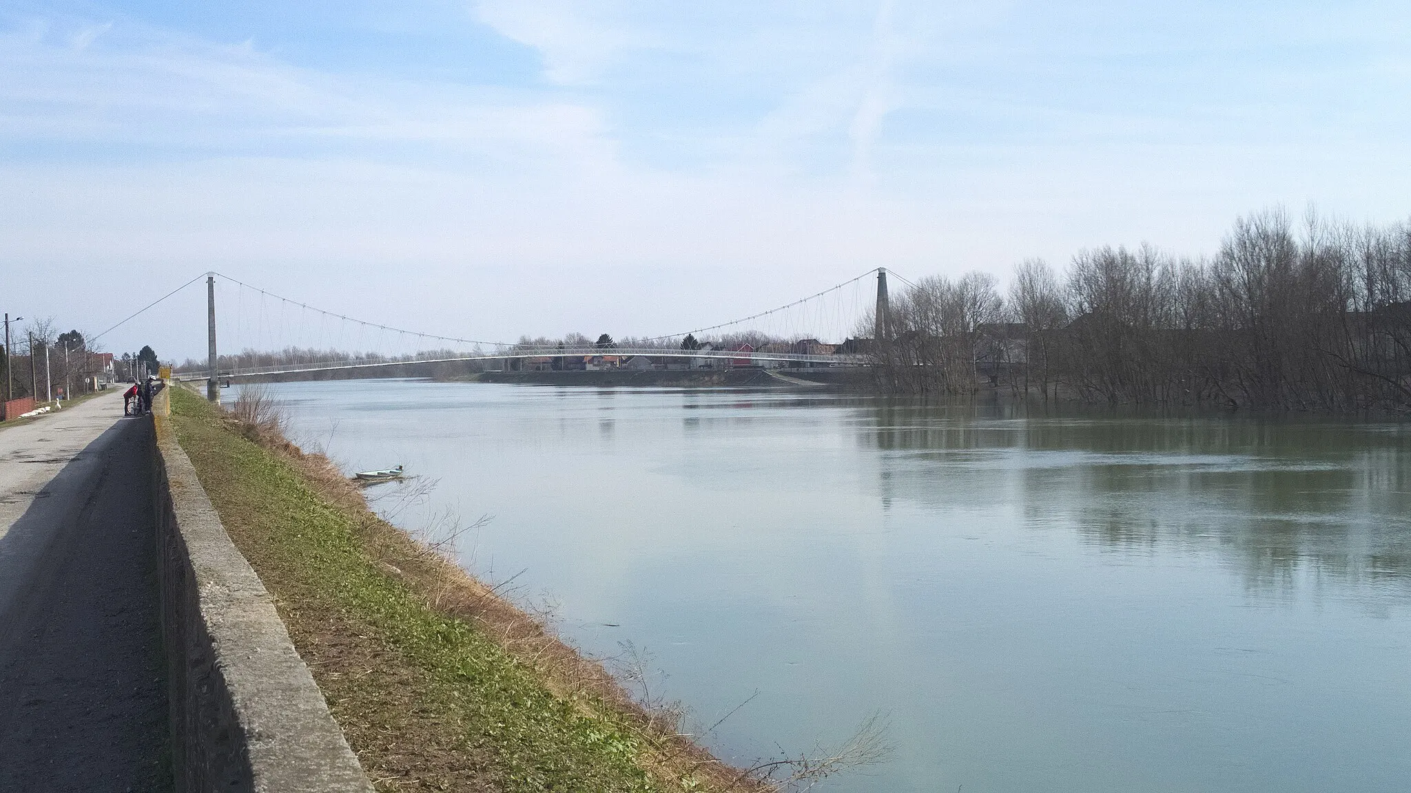Photo showing: Viseći most u Martinskoj Vesi