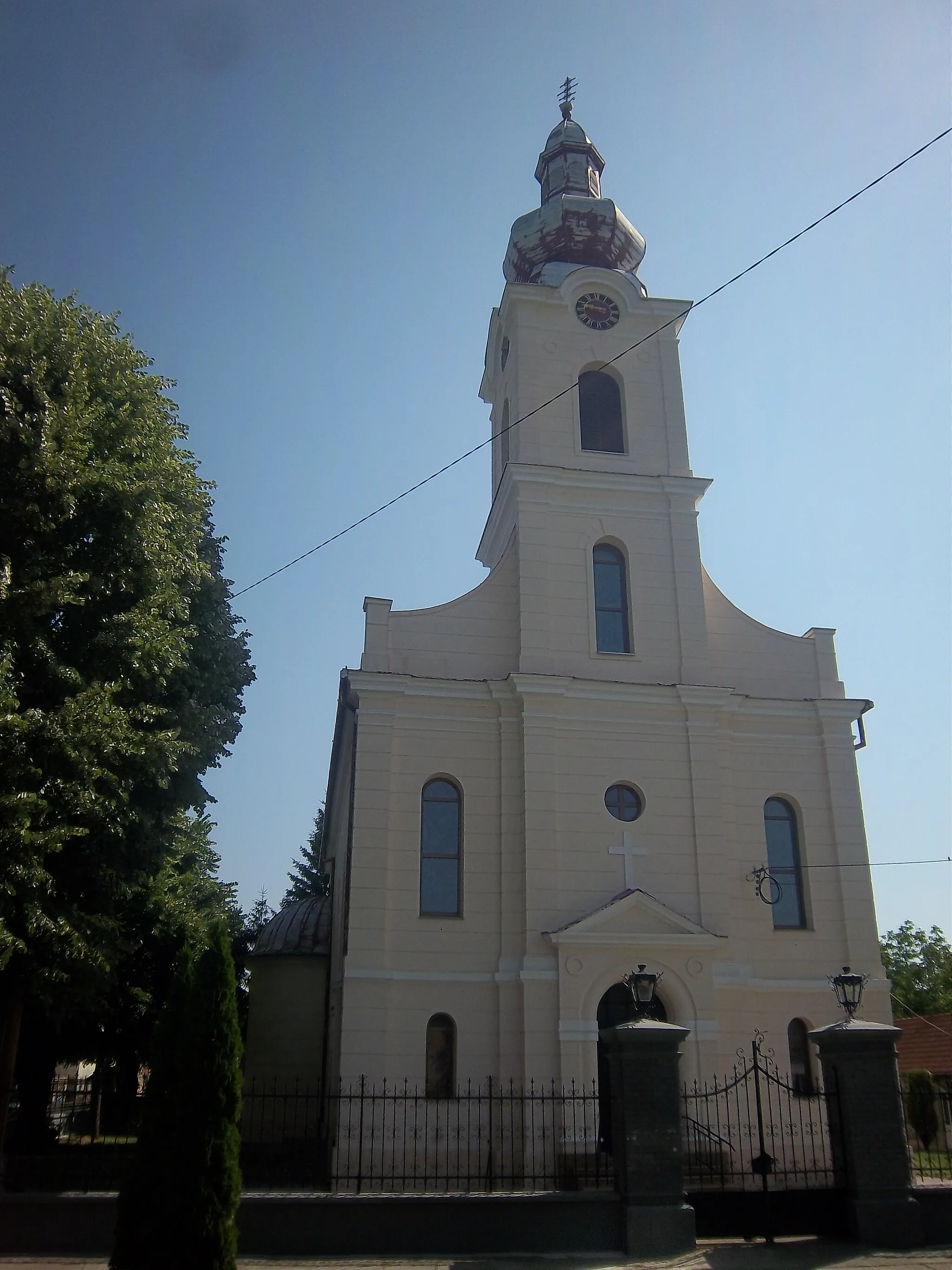Photo showing: Гркокатоличка црква у селу Миклушевци у источној Славонији (Општина Томпојевци, Република Хрватска).
