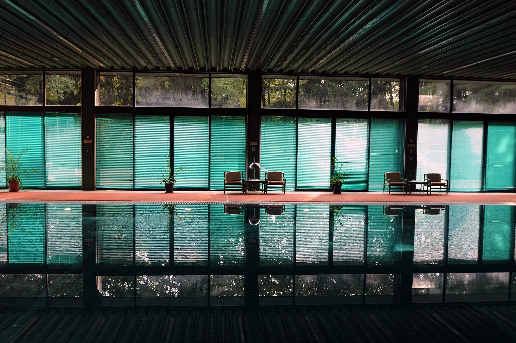 Photo showing: Swimming pool in the palace built for former Yugoslav President Josip Broz Tito near Karadjordjevo, Serbia, seen Sept. 12, 2010, during a visit by more than two dozen members of the Ohio National Guard participating in the State Partnership Program. Ohio is paired with Serbia in the National Guard's 62-nation SPP. (U.S. Army photo by Staff Sgt. Jim Greenhill) (Released)