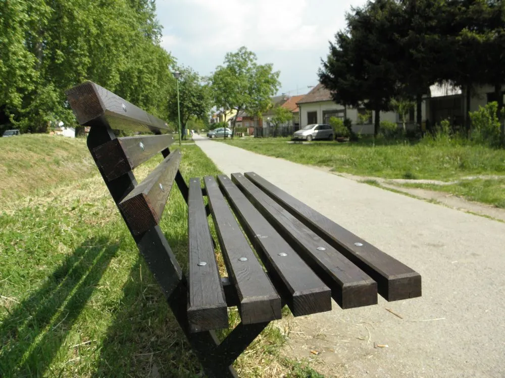 Photo showing: Višnjevačka promenada. Svibanj, 2011.