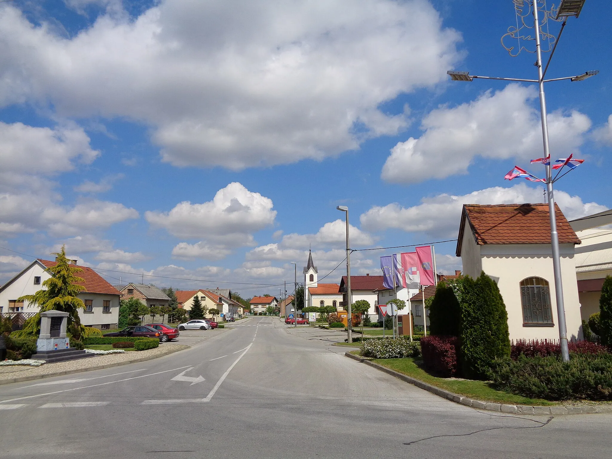 Photo showing: Strahoninec, Medjimurje County, Croatia - village centre