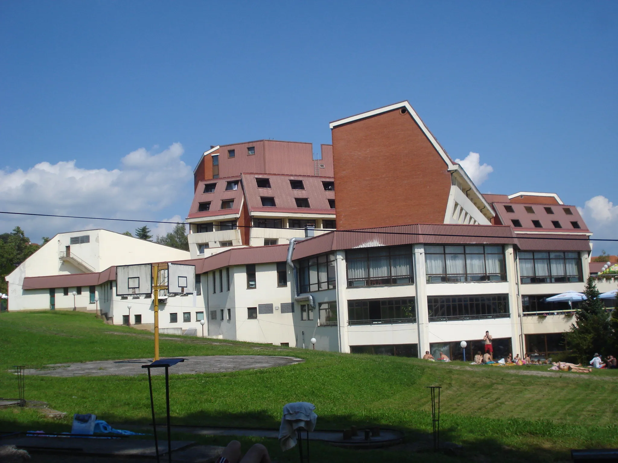 Photo showing: "Minerva" Hotel in Varaždinske Toplice, Croatia - west view