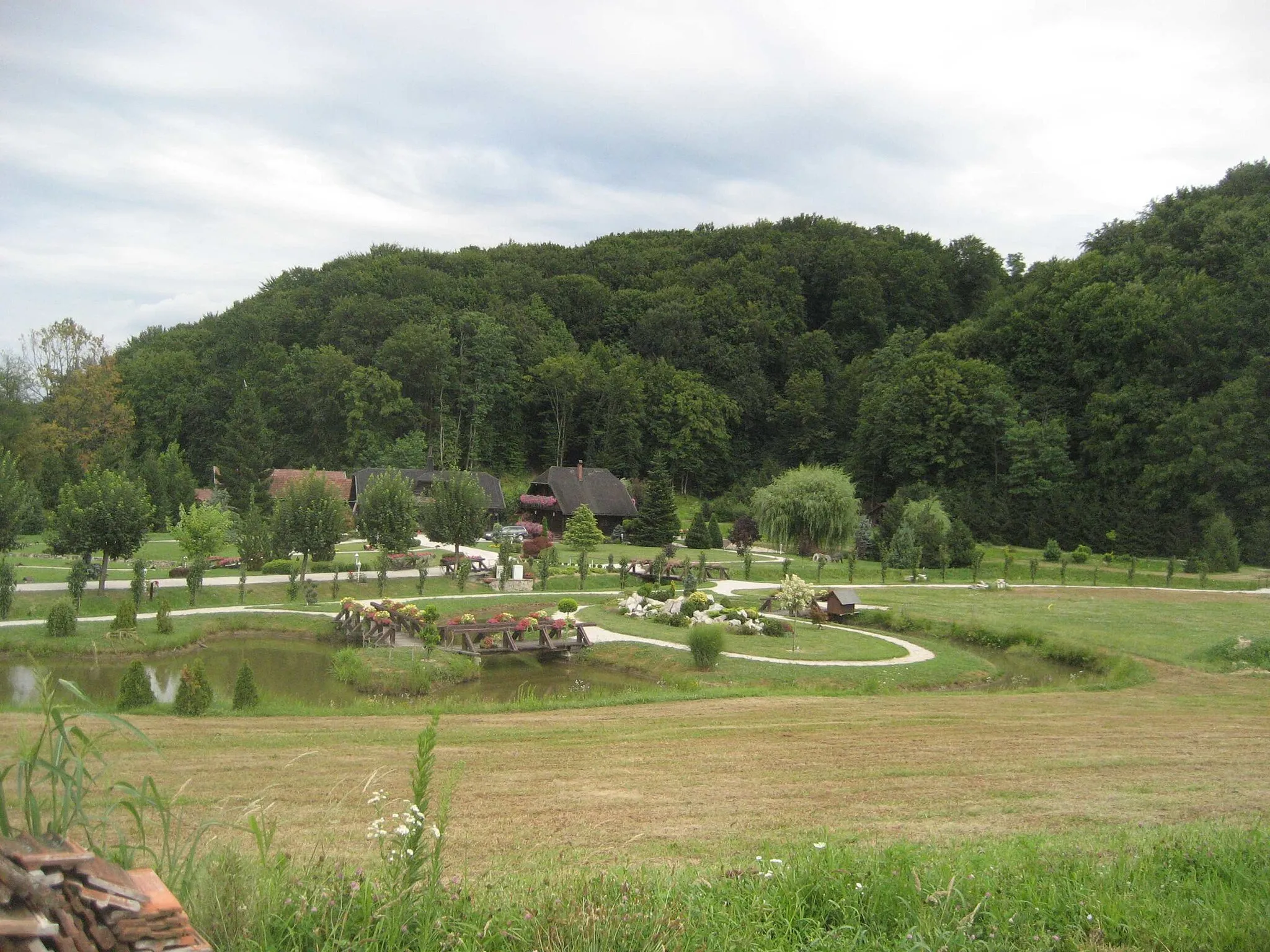 Photo showing: Bozicna Prica, Grabovnica