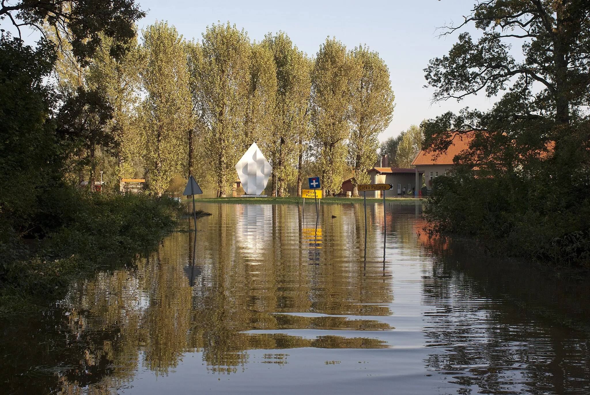 Photo showing: Poplava u Čičkoj Poljani u rujnu 2010.