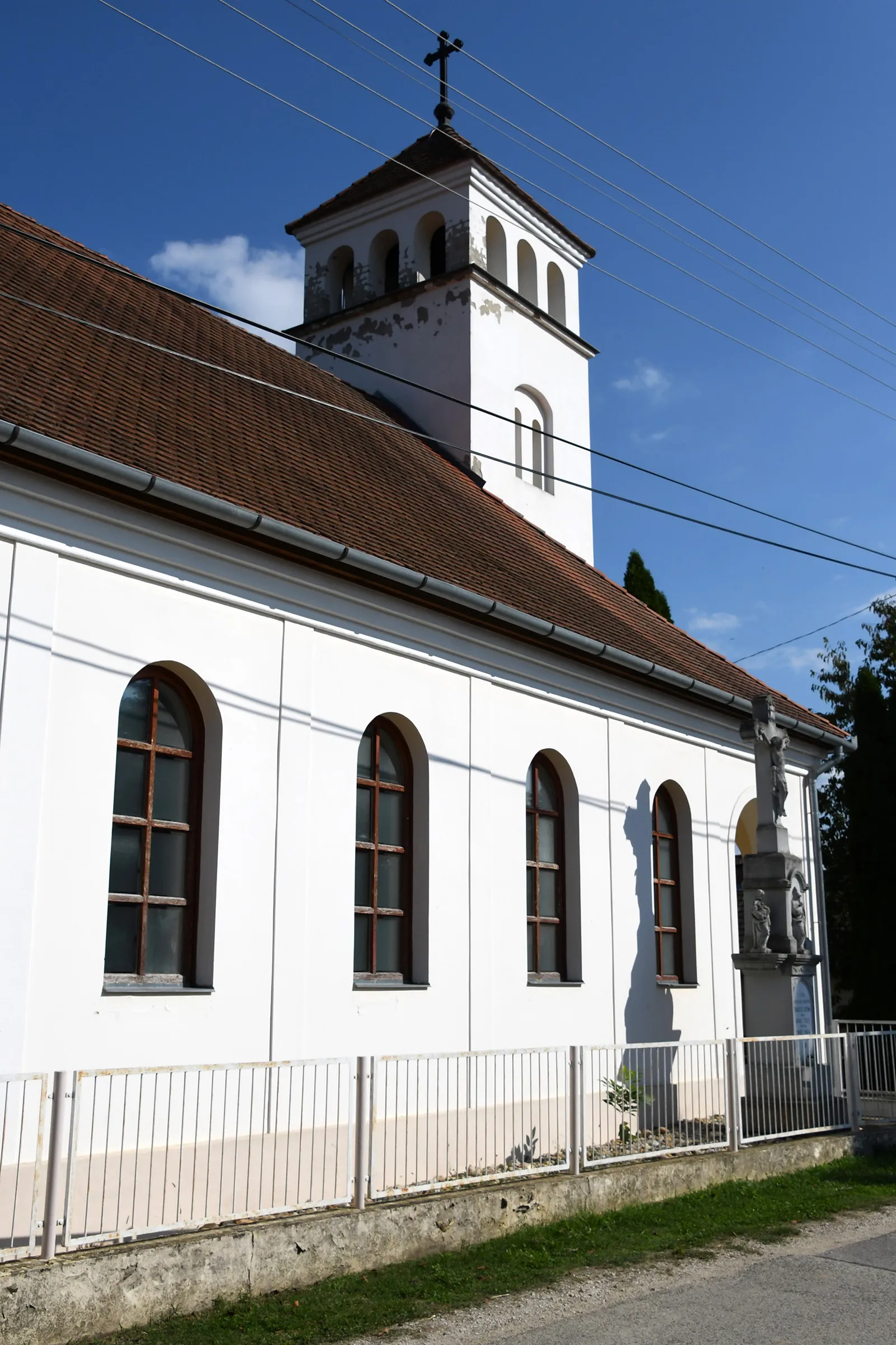 Photo showing: Roman Catholic chapel in Bocska, Hungary