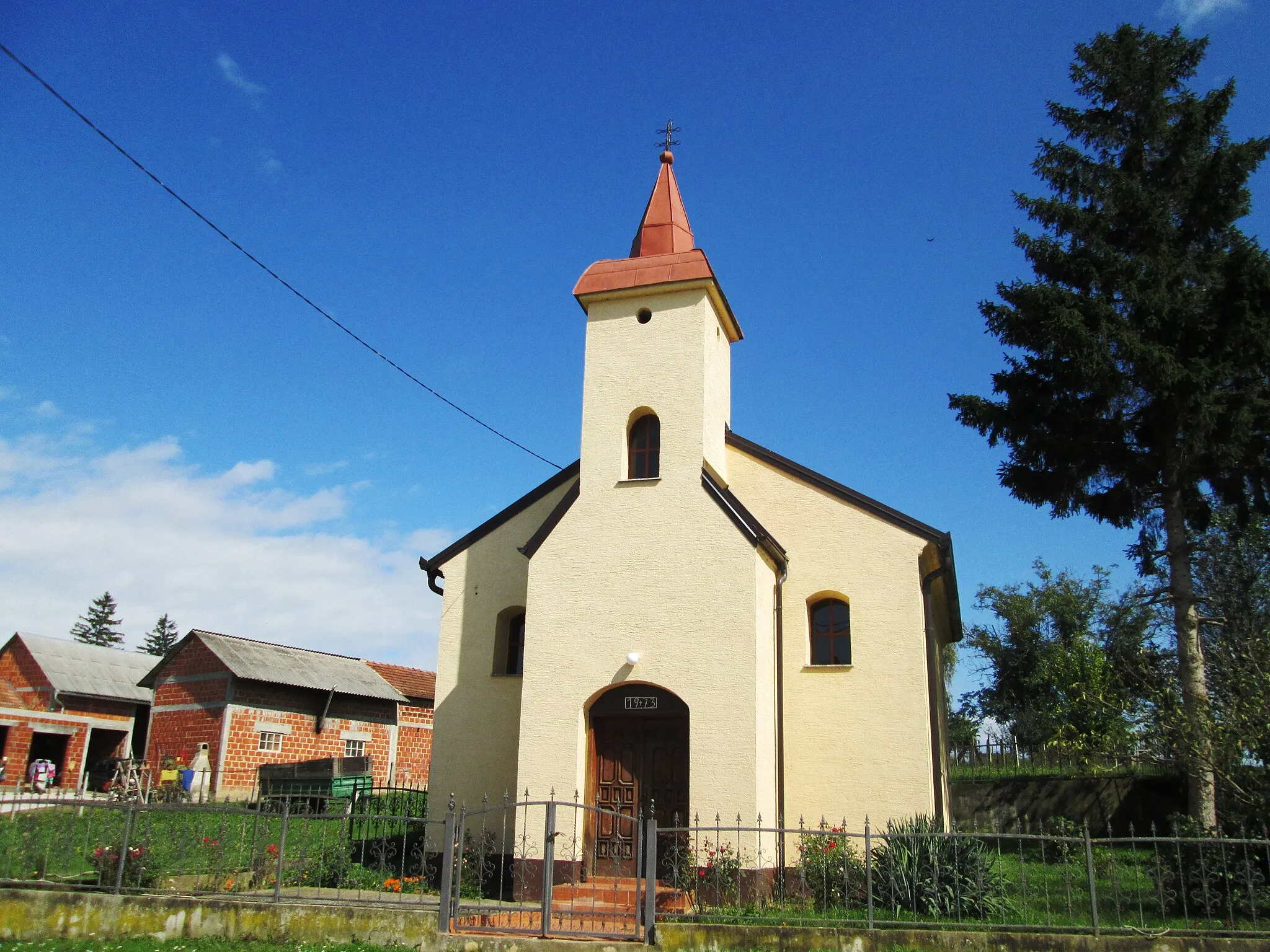 Photo showing: St. Anthony Catholic Church in Guscerovec, Croatia. This is a a photo of a cultural heritage in Croatia with ID:Z-3379