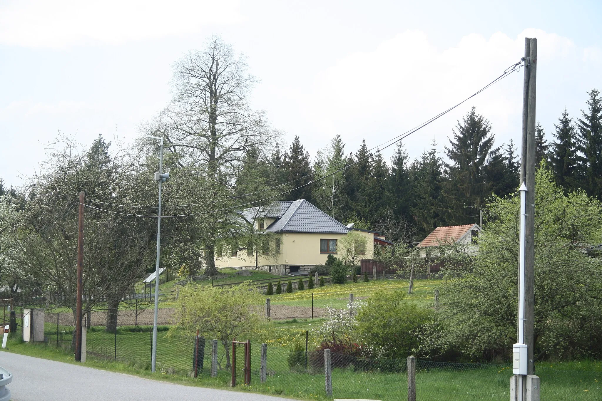 Photo showing: Overview of Ovčírna, Oslavička, Žďár nad Sázavou District.