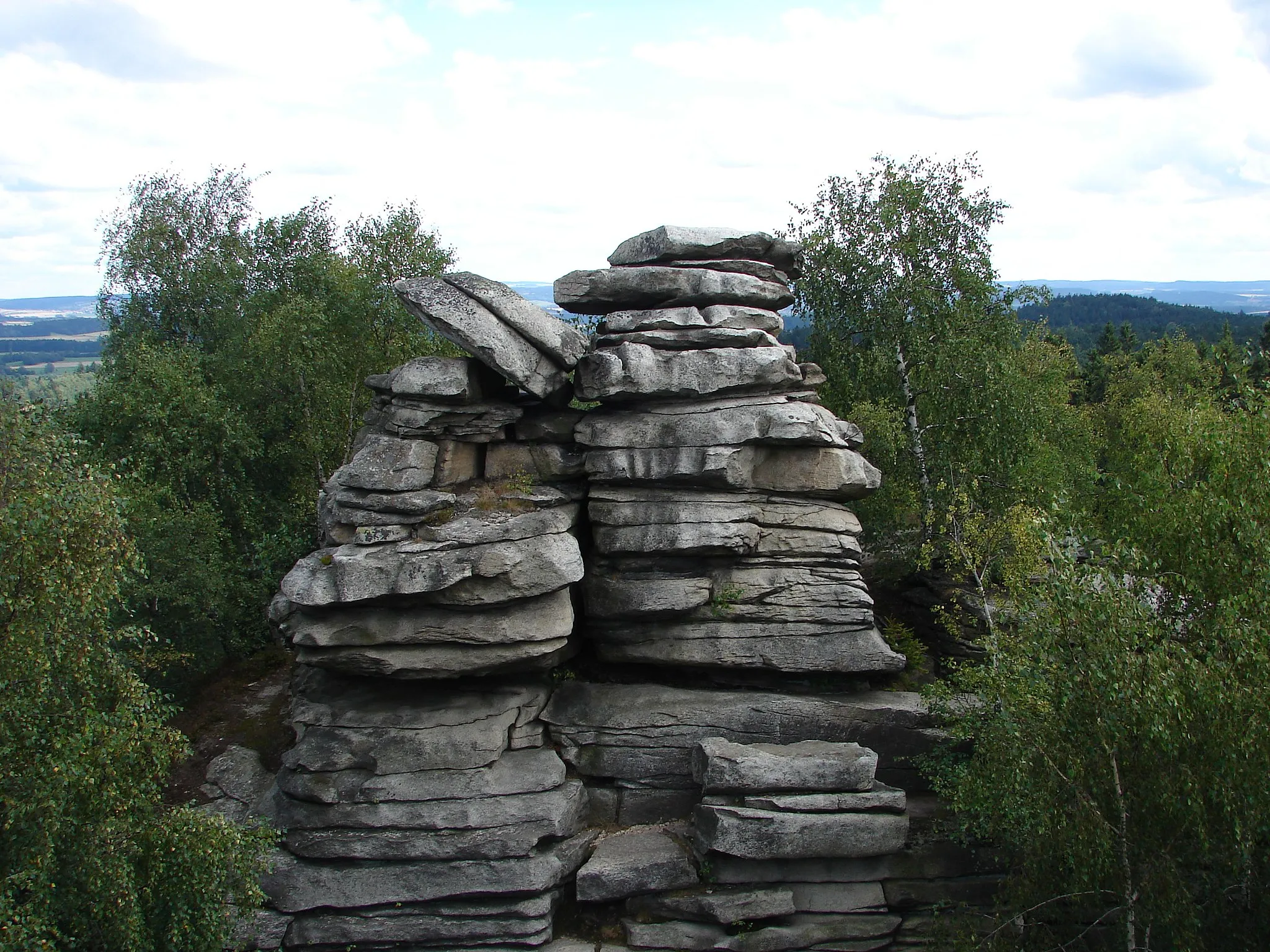 Photo showing: Natural monument Míchova skála, Jihlava District, Czech Republic.