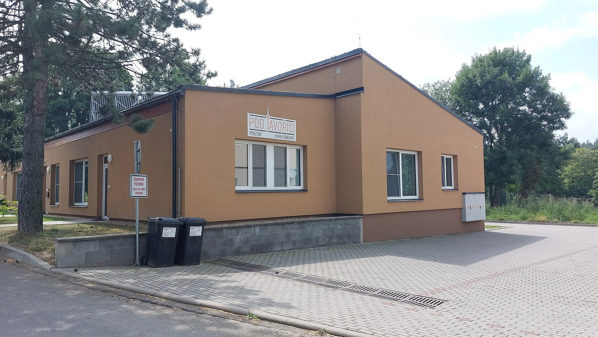 Photo showing: building at Horni Dubenky