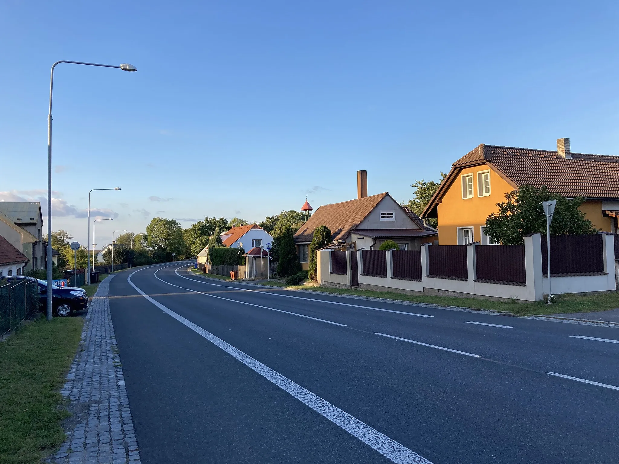 Photo showing: Hamlet Olšinky (part of Golčův Jeníkov), in fall 2023