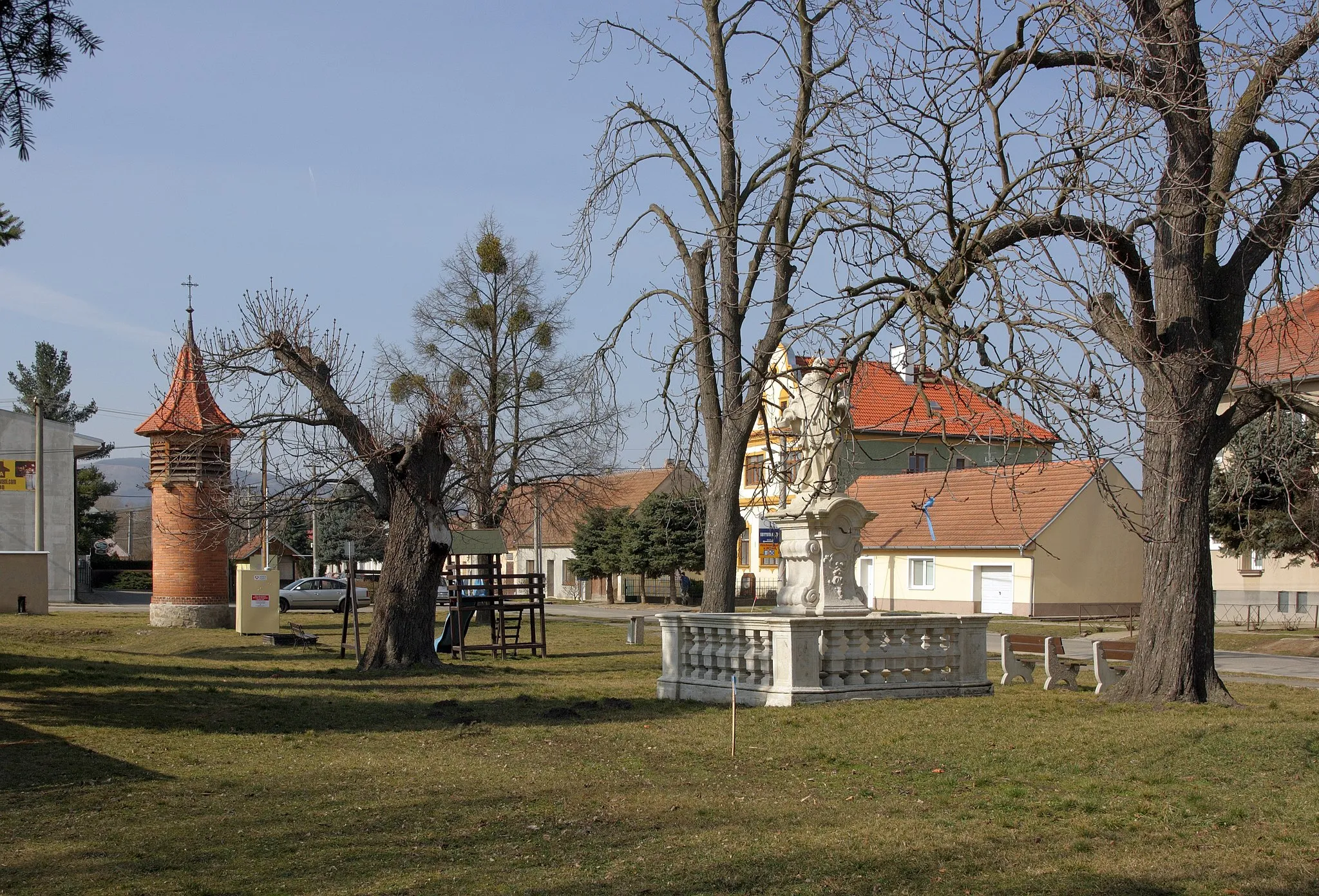 Photo showing: Nové Mlýny - náves.
