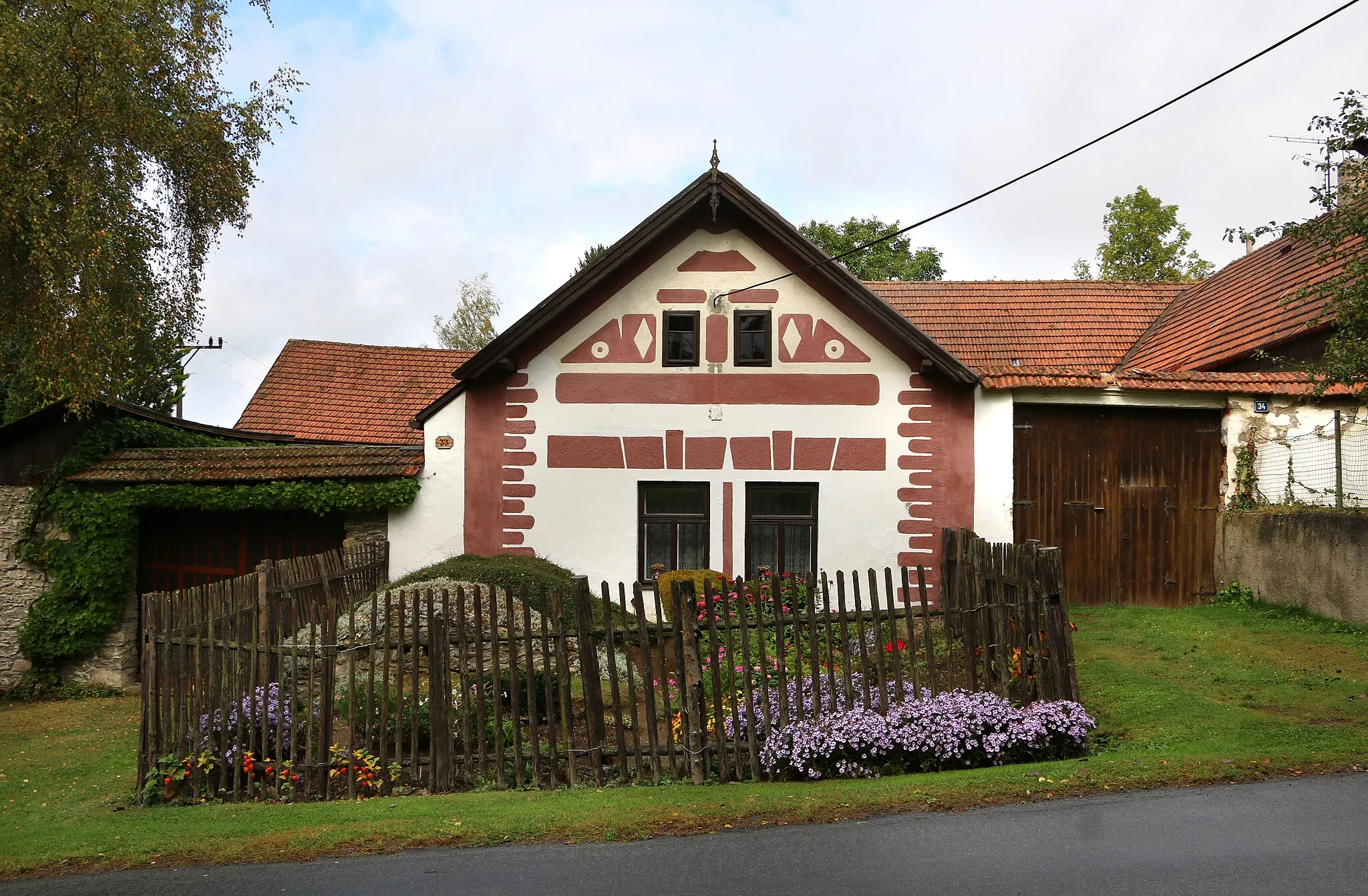 Photo showing: House No 33 in Vlásenice-Drbohlavy, part of Pelhřimov, Czech Republic.