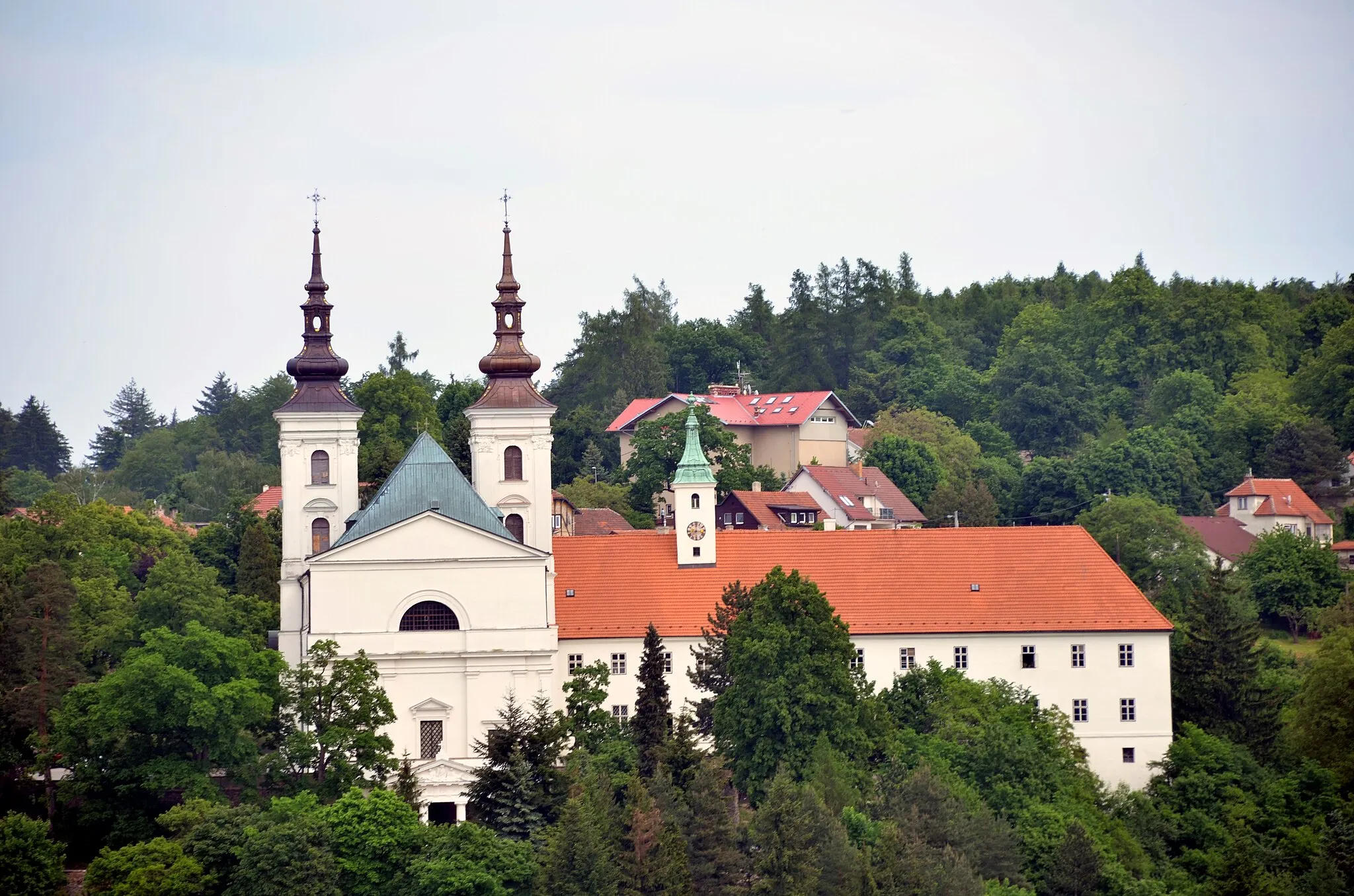 Photo showing: Vranovský kostel Narození Panny Marie s klášterem