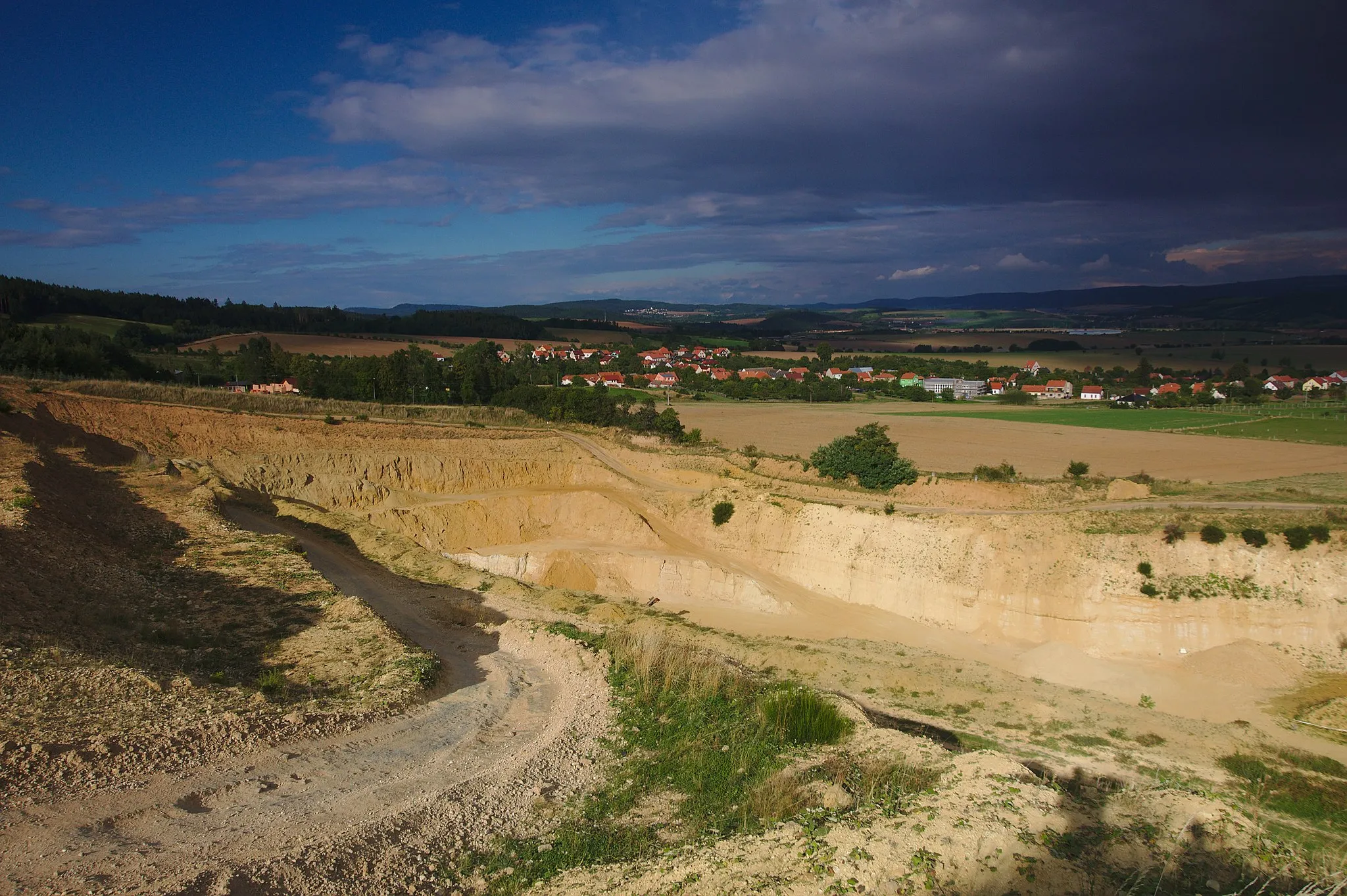 Photo showing: Pohled na obec od jihu, Voděrady, okres Blansko
