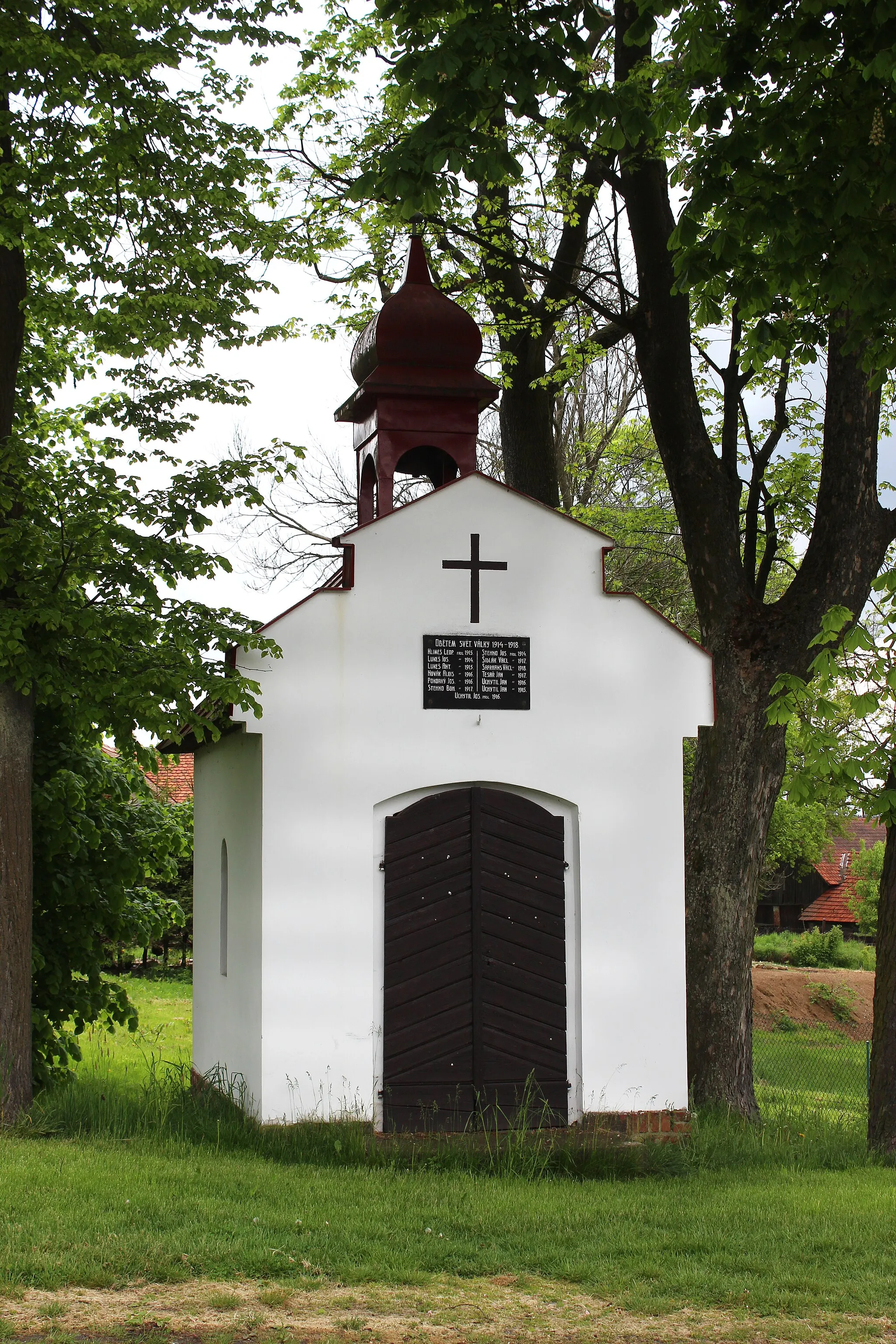 Photo showing: Small chapel in Cibotín, part of Česká Bělá, Czech Republic