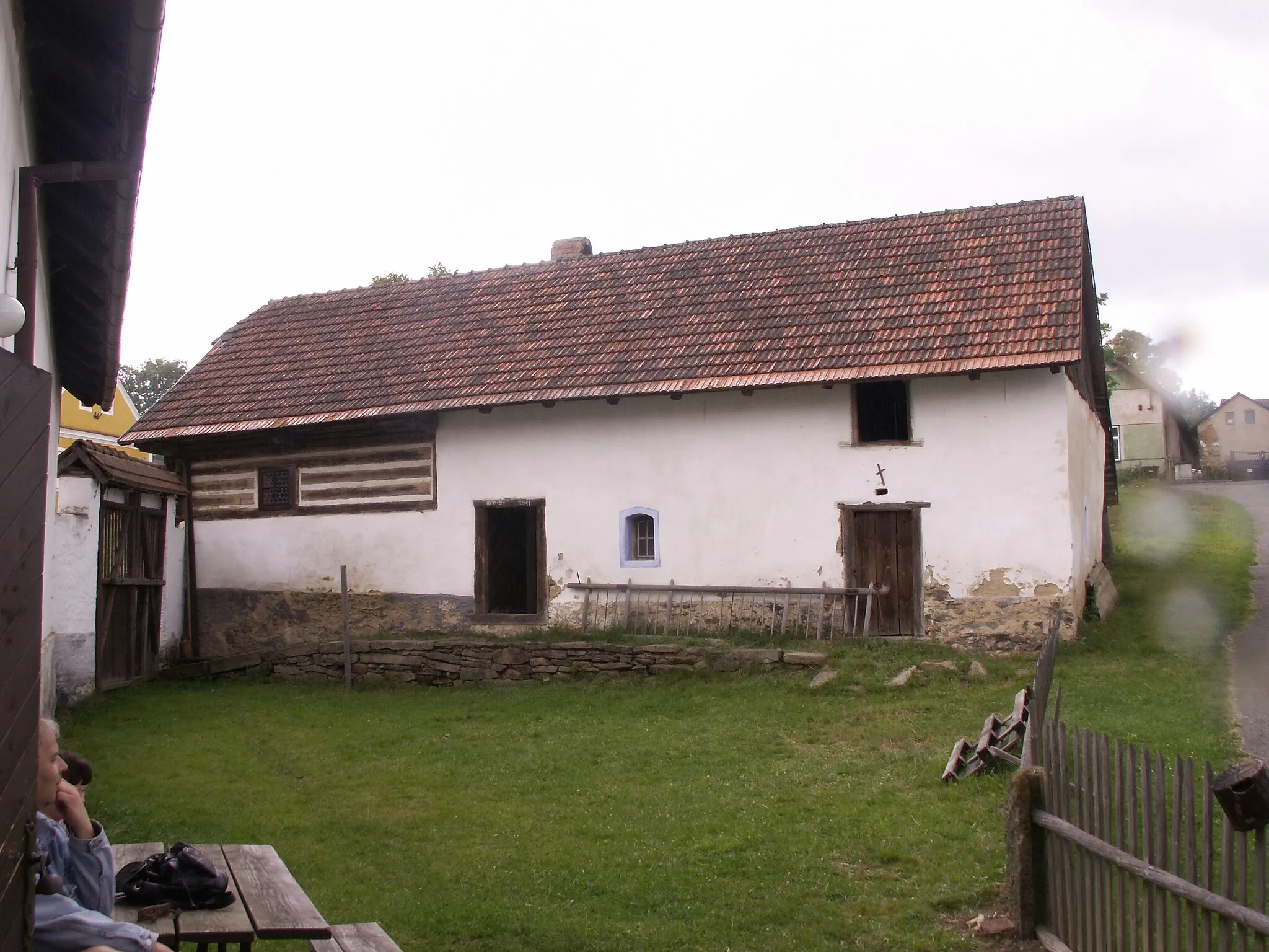 Photo showing: obytná část kulturní památky Michalův statek v obci Pohleď (okres Havlíčkův Brod)