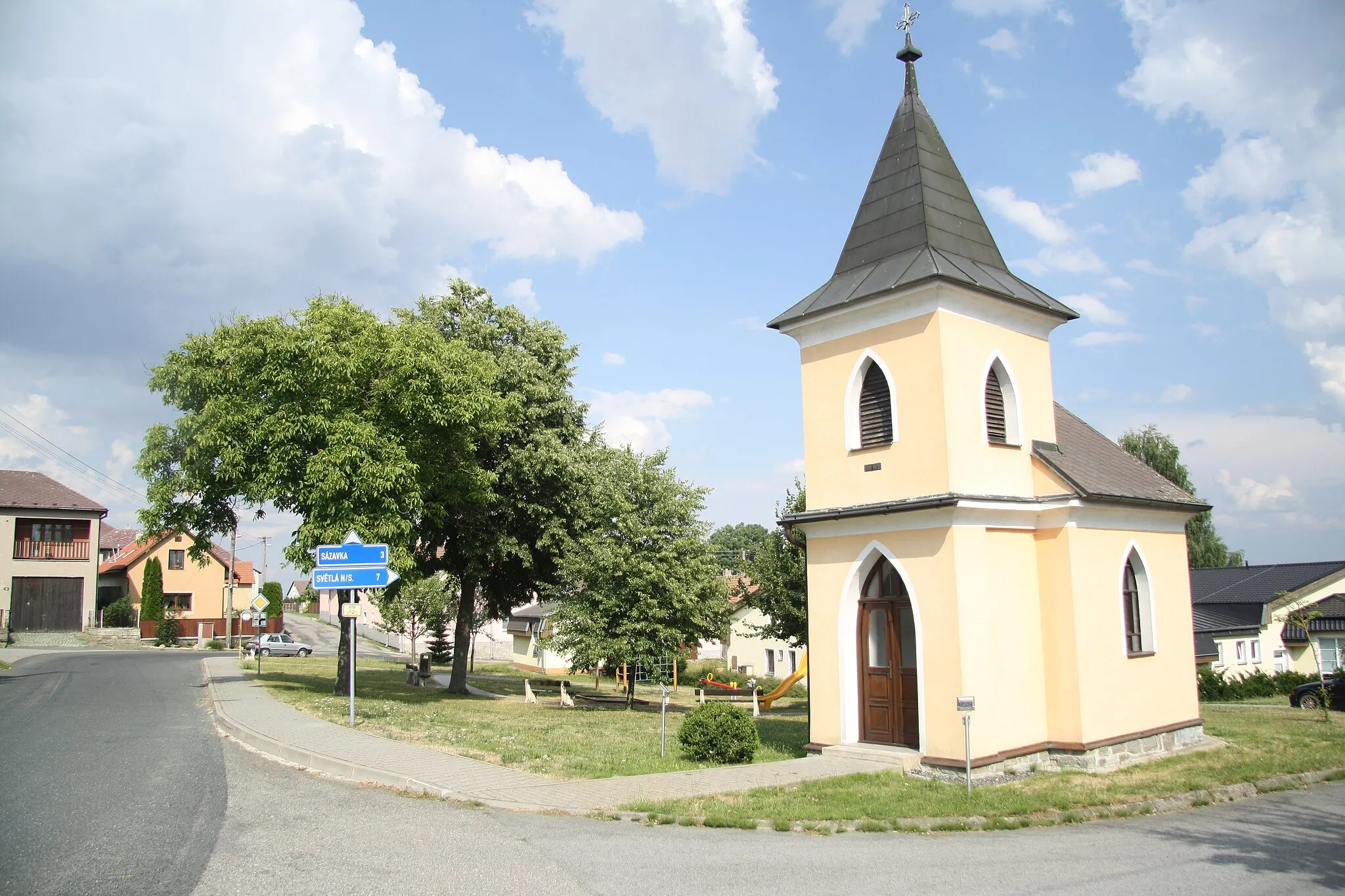 Photo showing: Center of Ovesná Lhota, Havlíčkův Brod District.