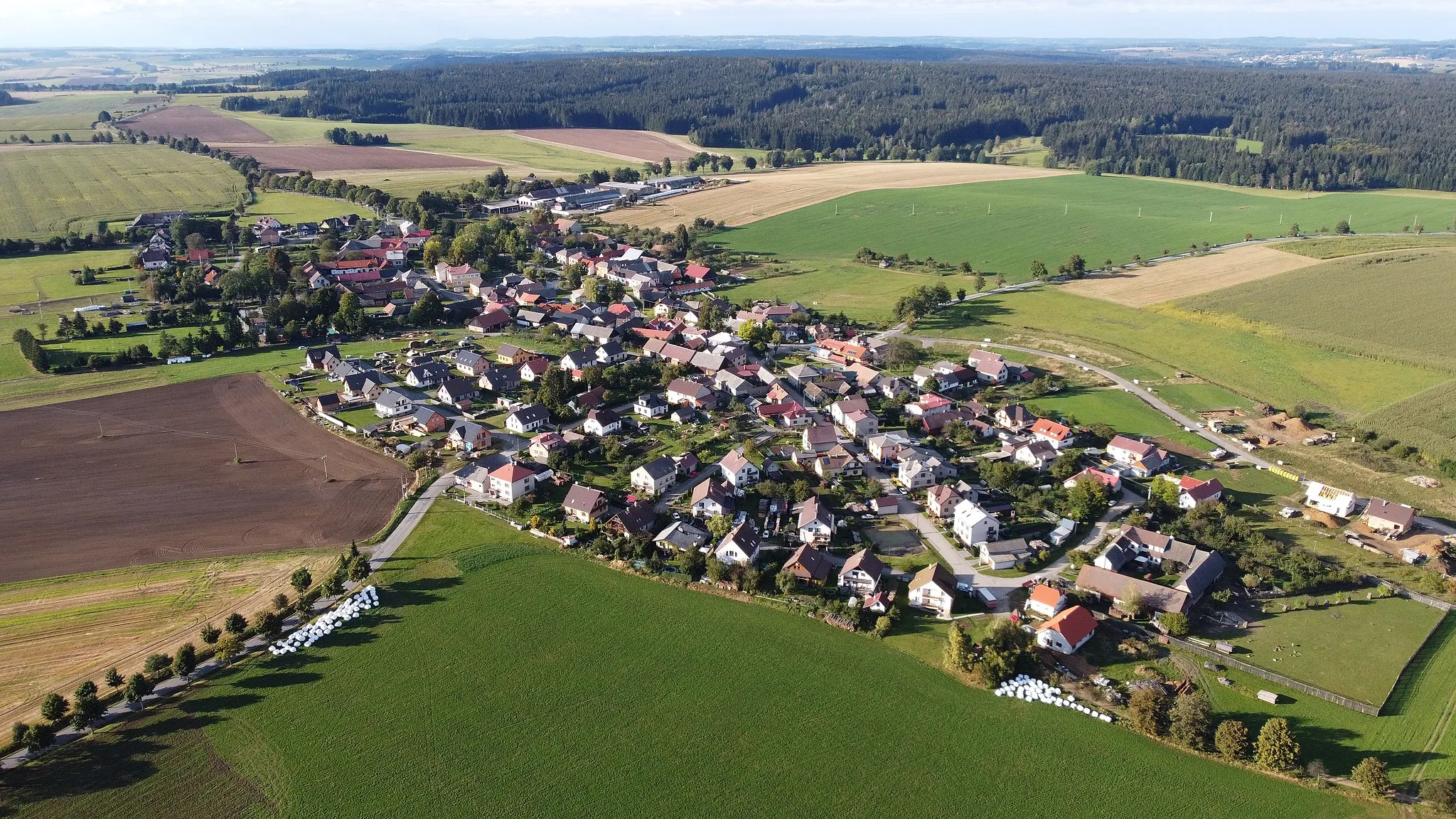 Photo showing: Aerial picture of Vepřová village in Czech Republic